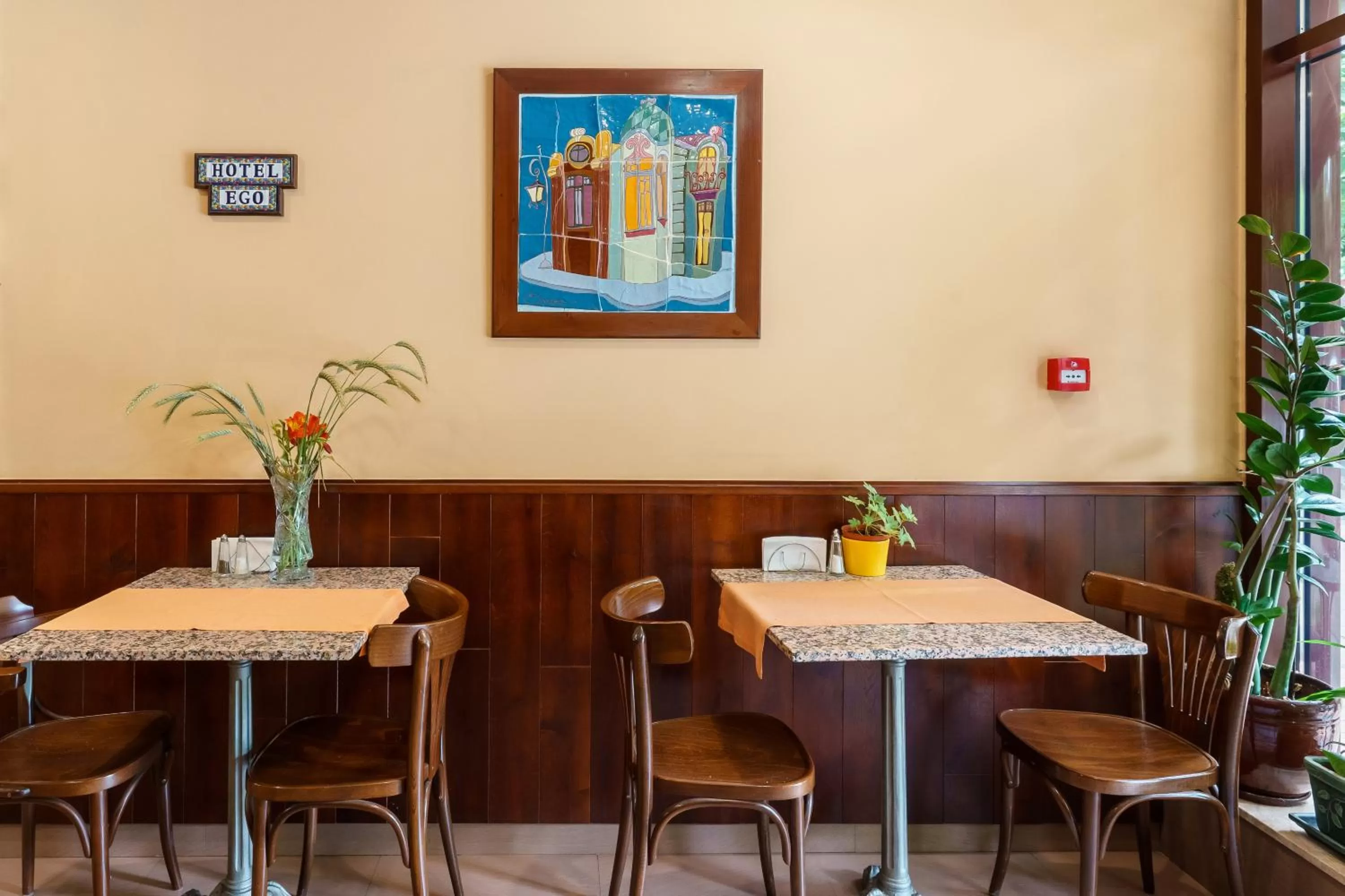 Breakfast in Hotel Ego - Free Parking - Top Central Location