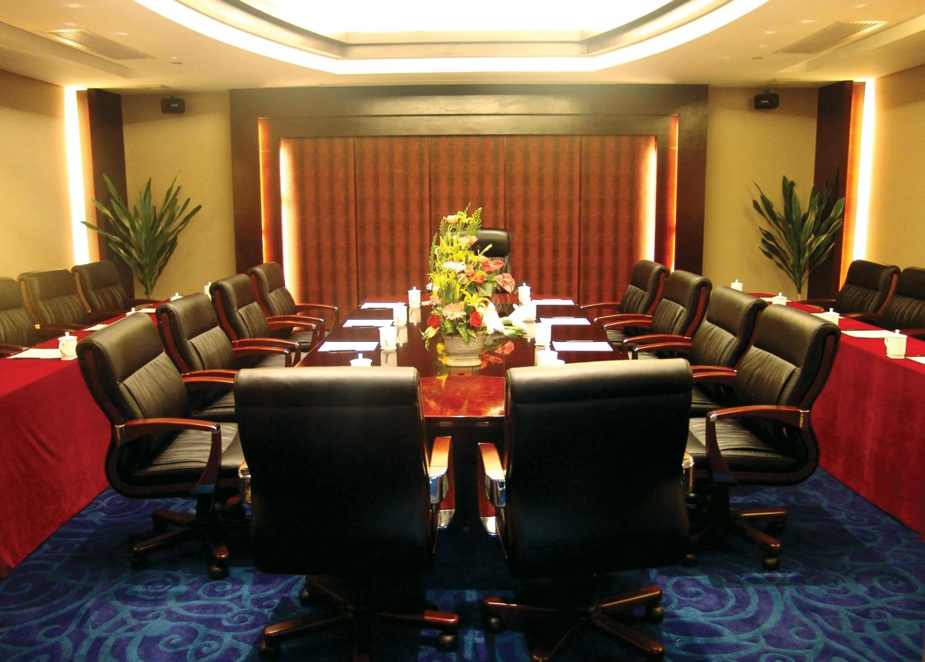 Business facilities in Guangzhou New Century Hotel