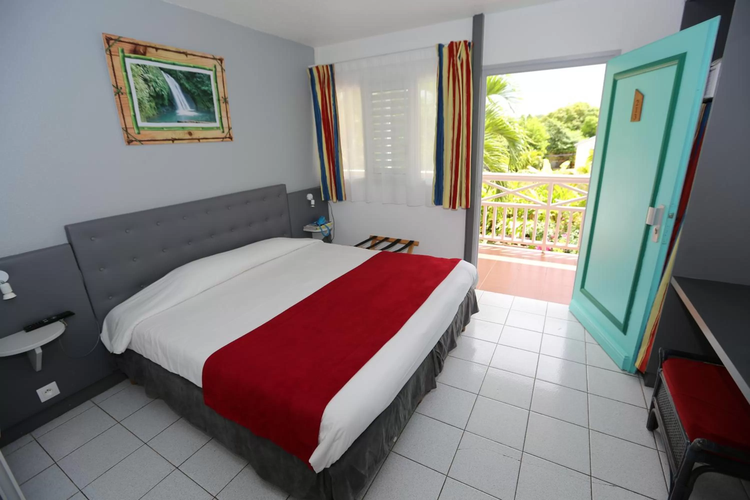 Photo of the whole room, Bed in Hotel La Maison Creole