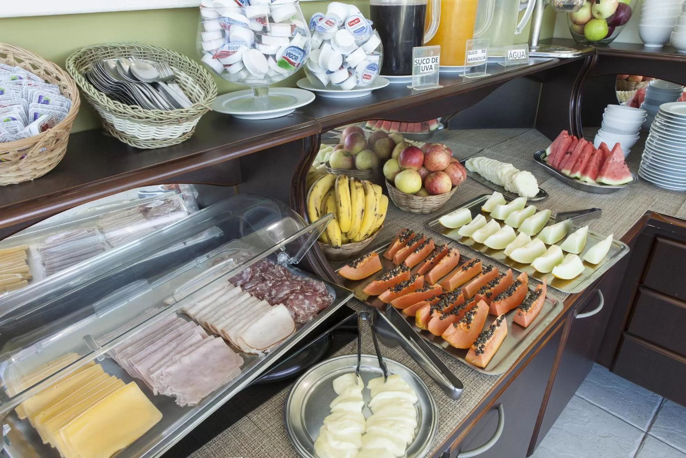 Buffet breakfast in Hotel Vicino al Mare - Frente mar