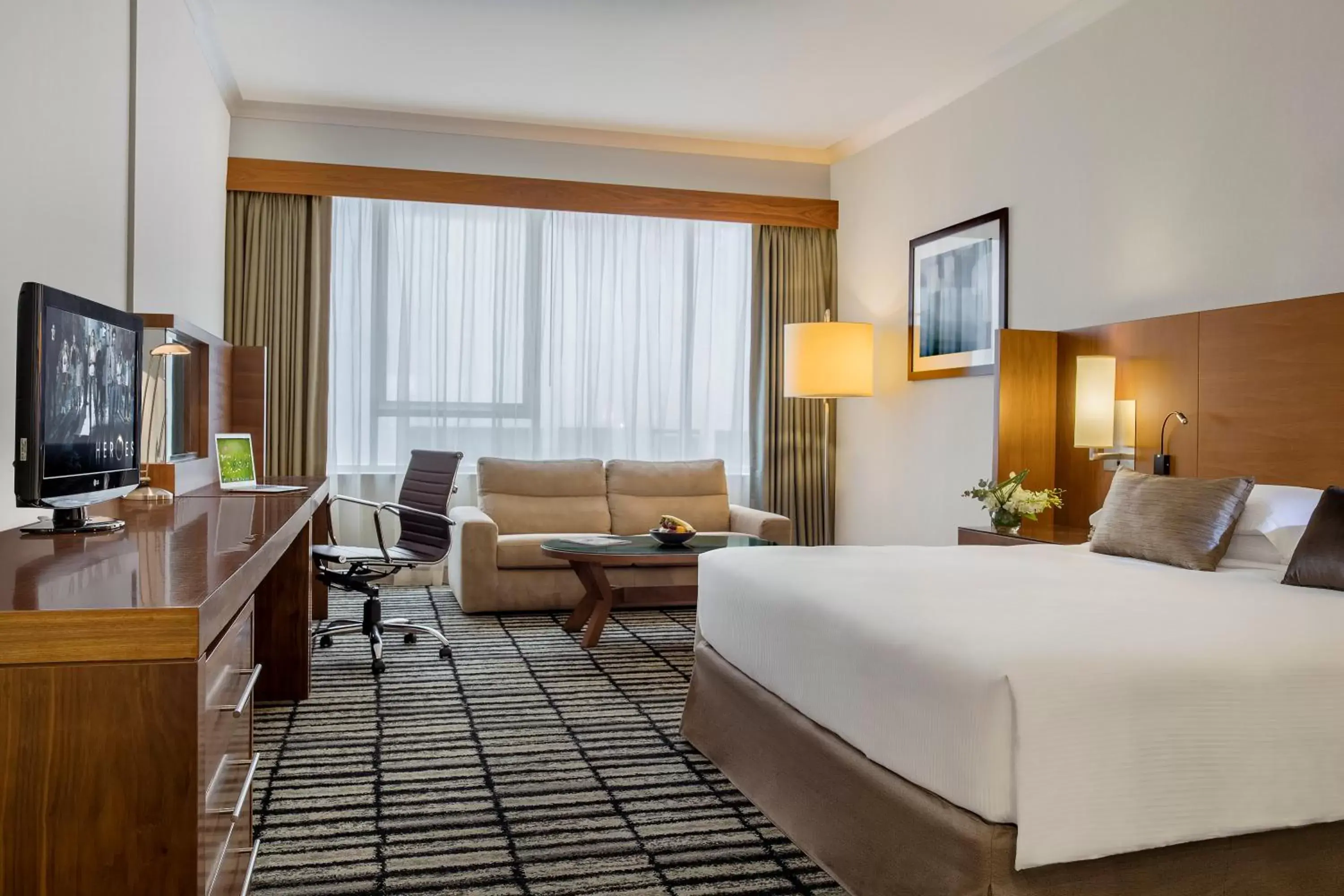 Guest Room - King Bed in Jumeira Rotana – Dubai Guest Room - King Bed in Jumeira Rotana – Dubai