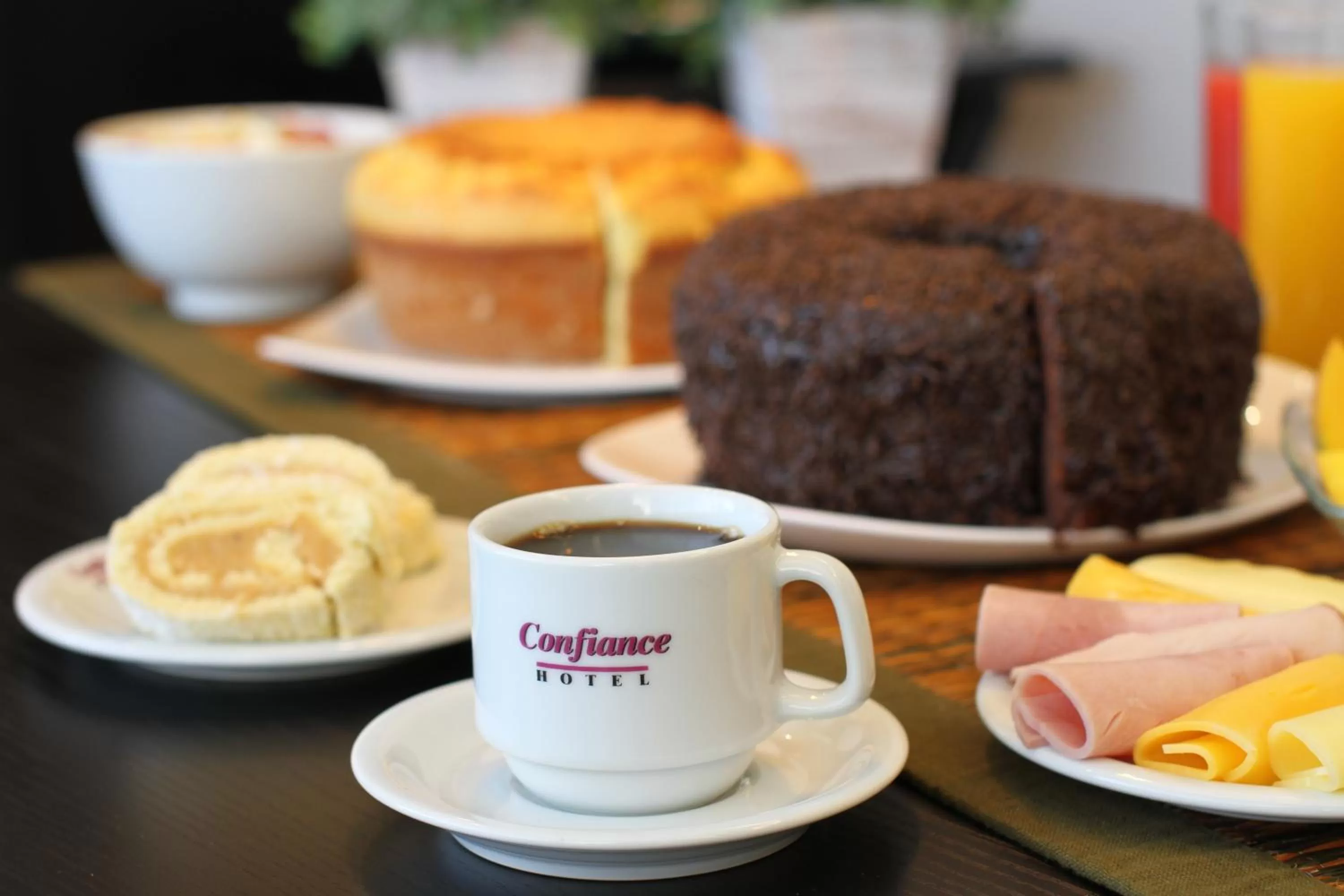 Buffet breakfast in Hotel Confiance Centro Cívico