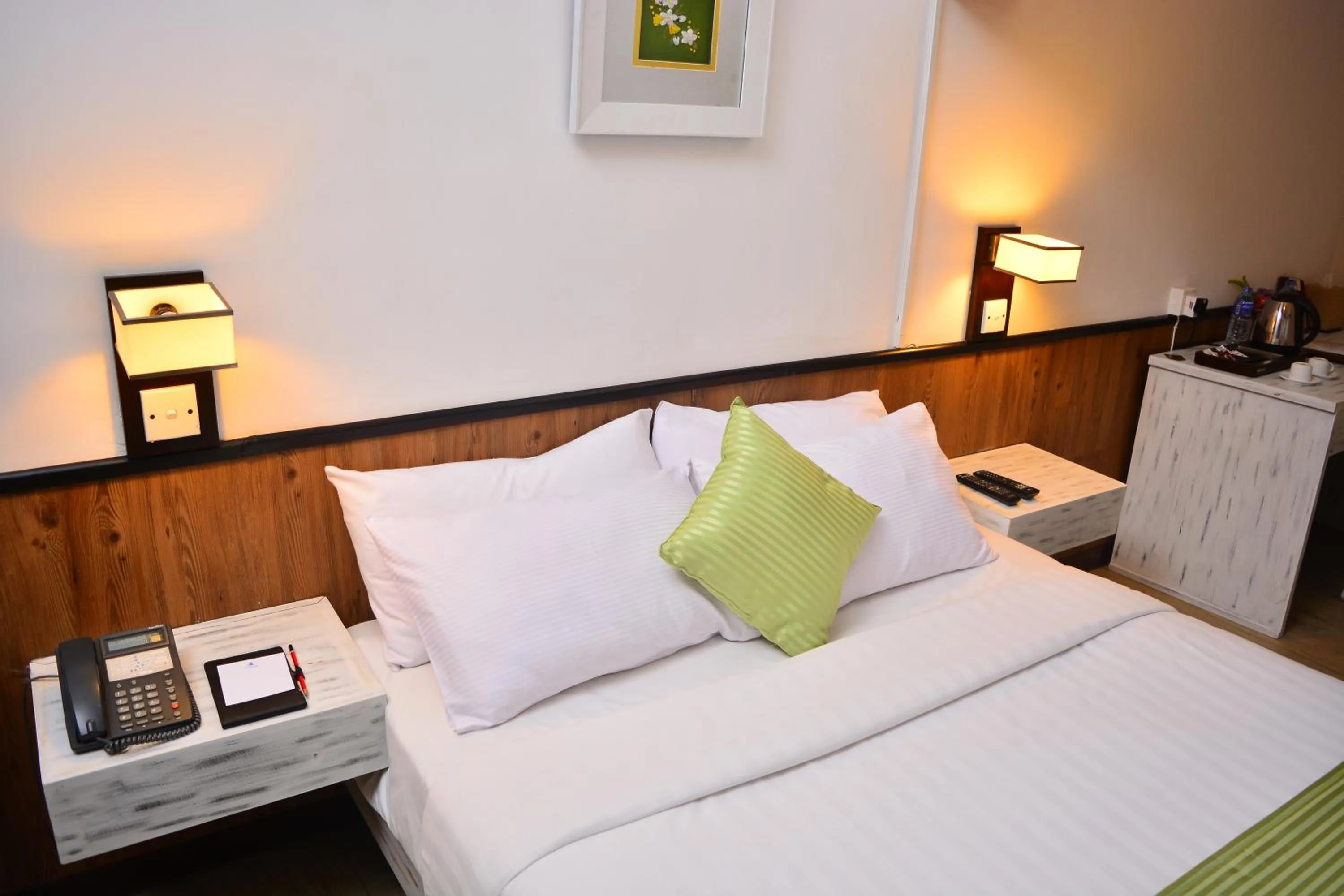 Coffee/tea facilities, Bed in Unique Cottages