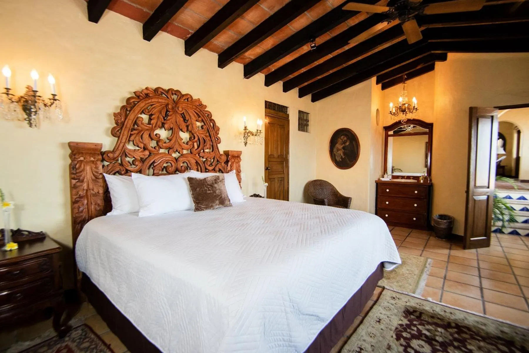 Photo of the whole room, Bed in BellView Hotel Boutique