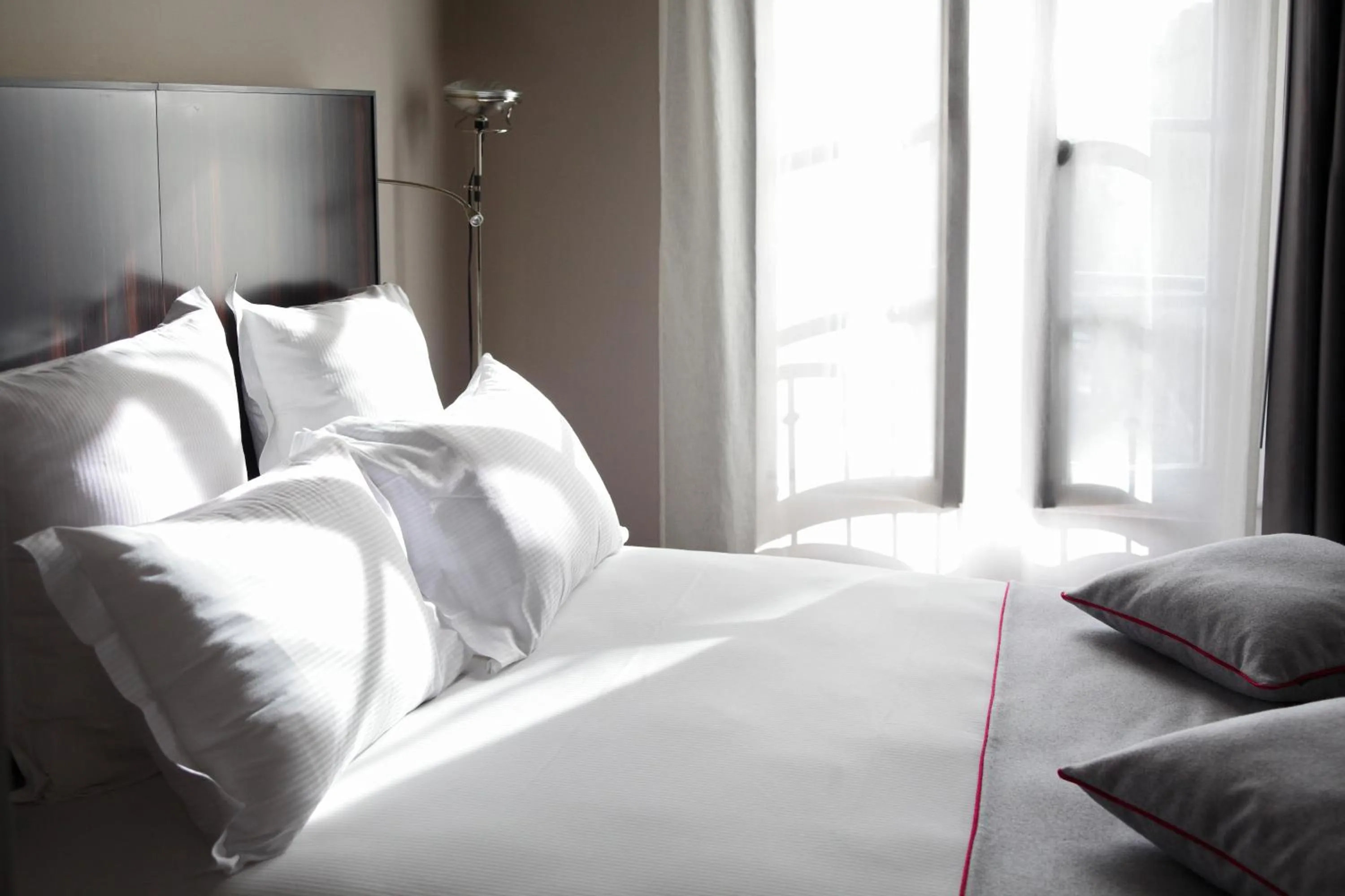 Bed in Hotel Saint Dominique