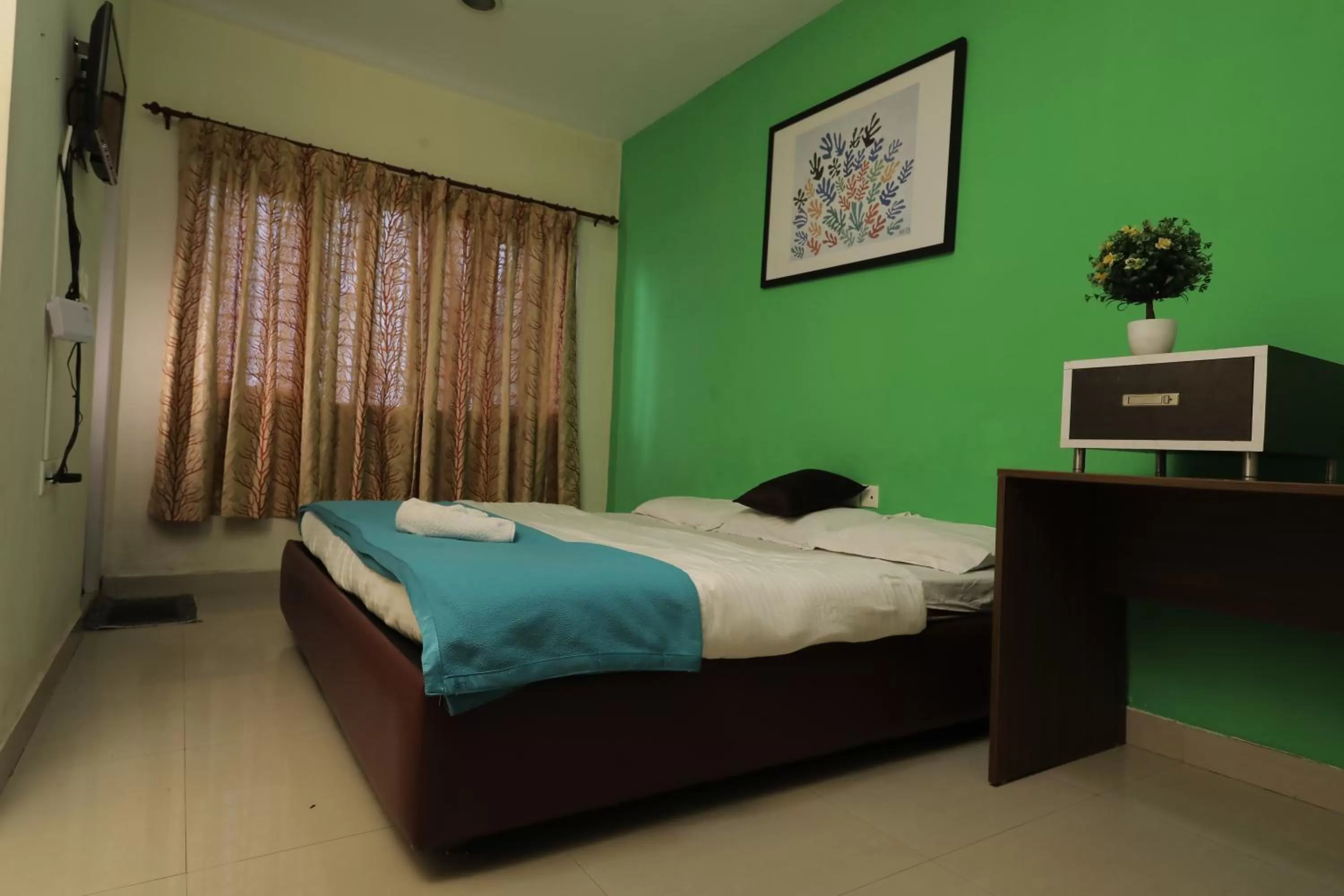 Bed in Nilgiris Inn By Lexstays Kotagiri, Ooty