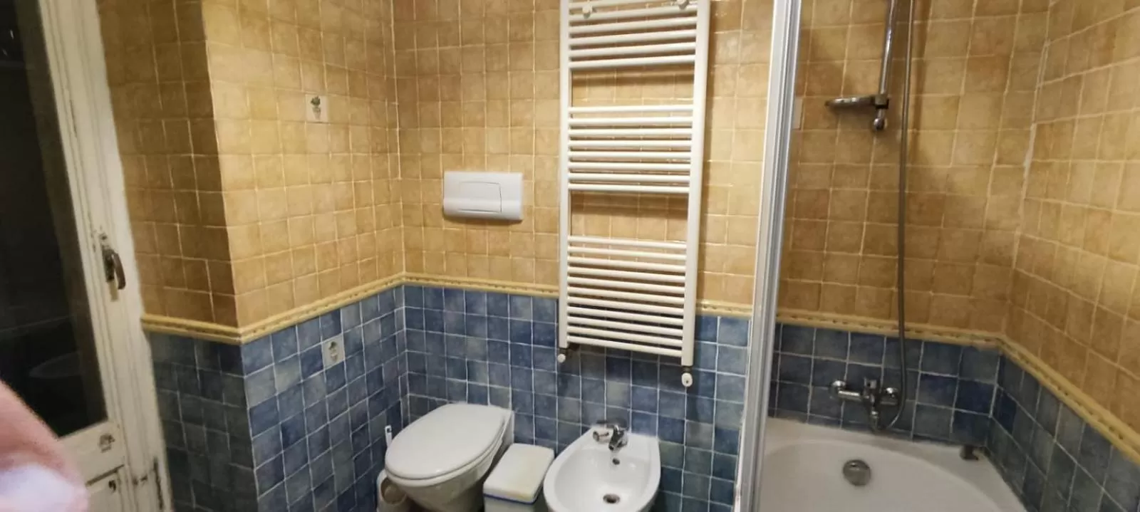 Bathroom in Mediterraneo Travel