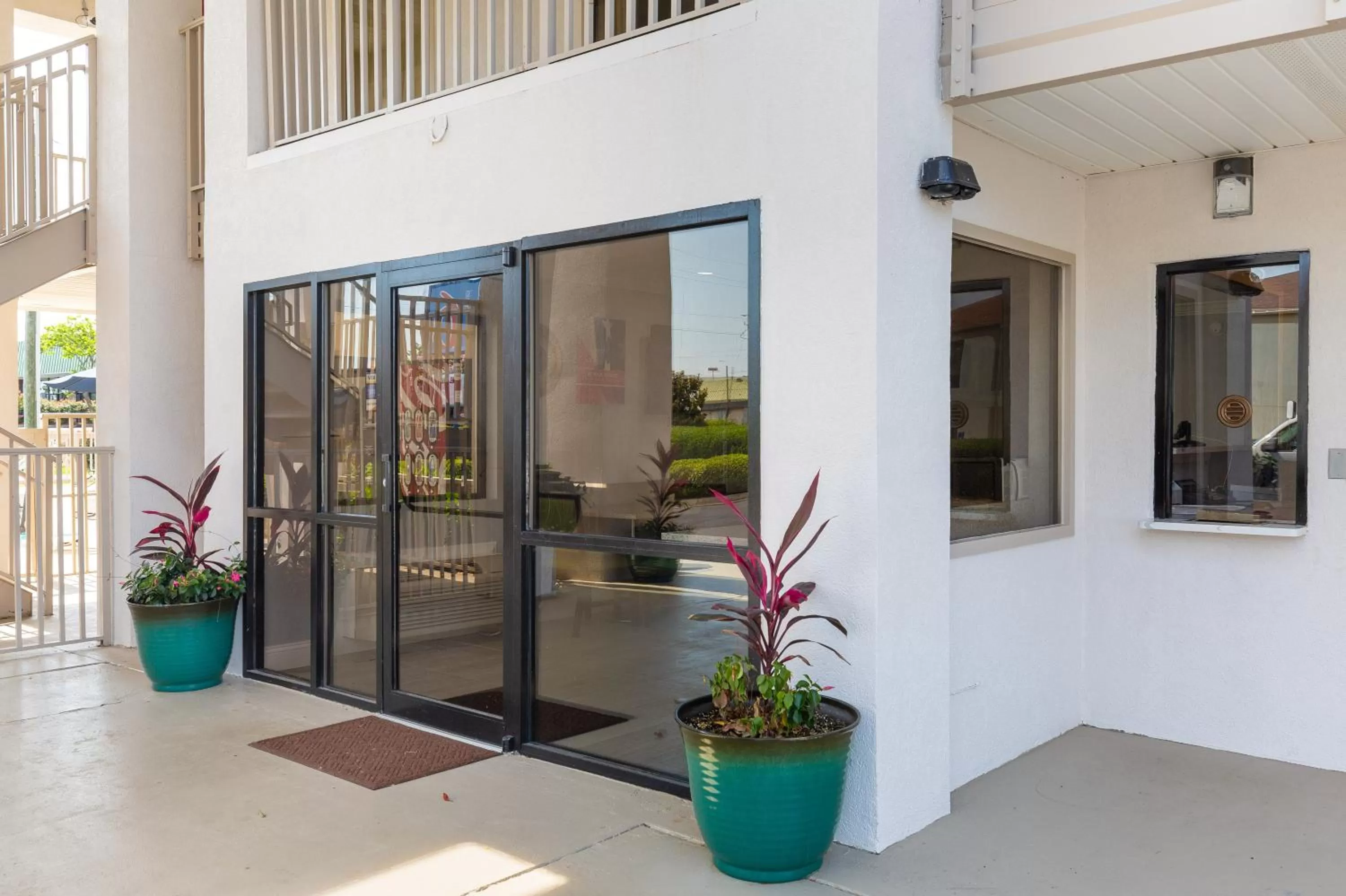 Facade/entrance in Motel 6-Albany, GA