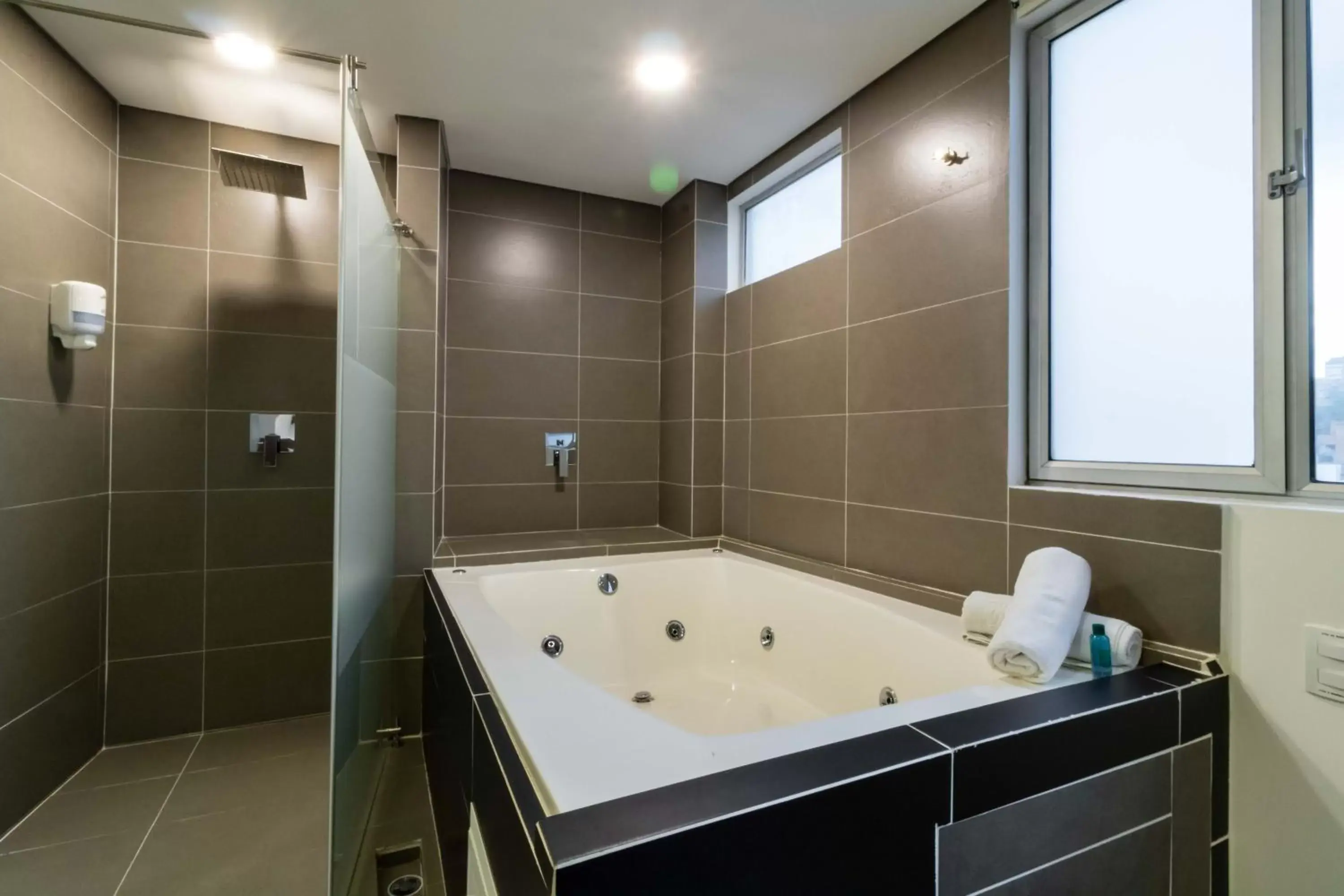 Suite in Lleras Green Hotel Suite in Lleras Green Hotel