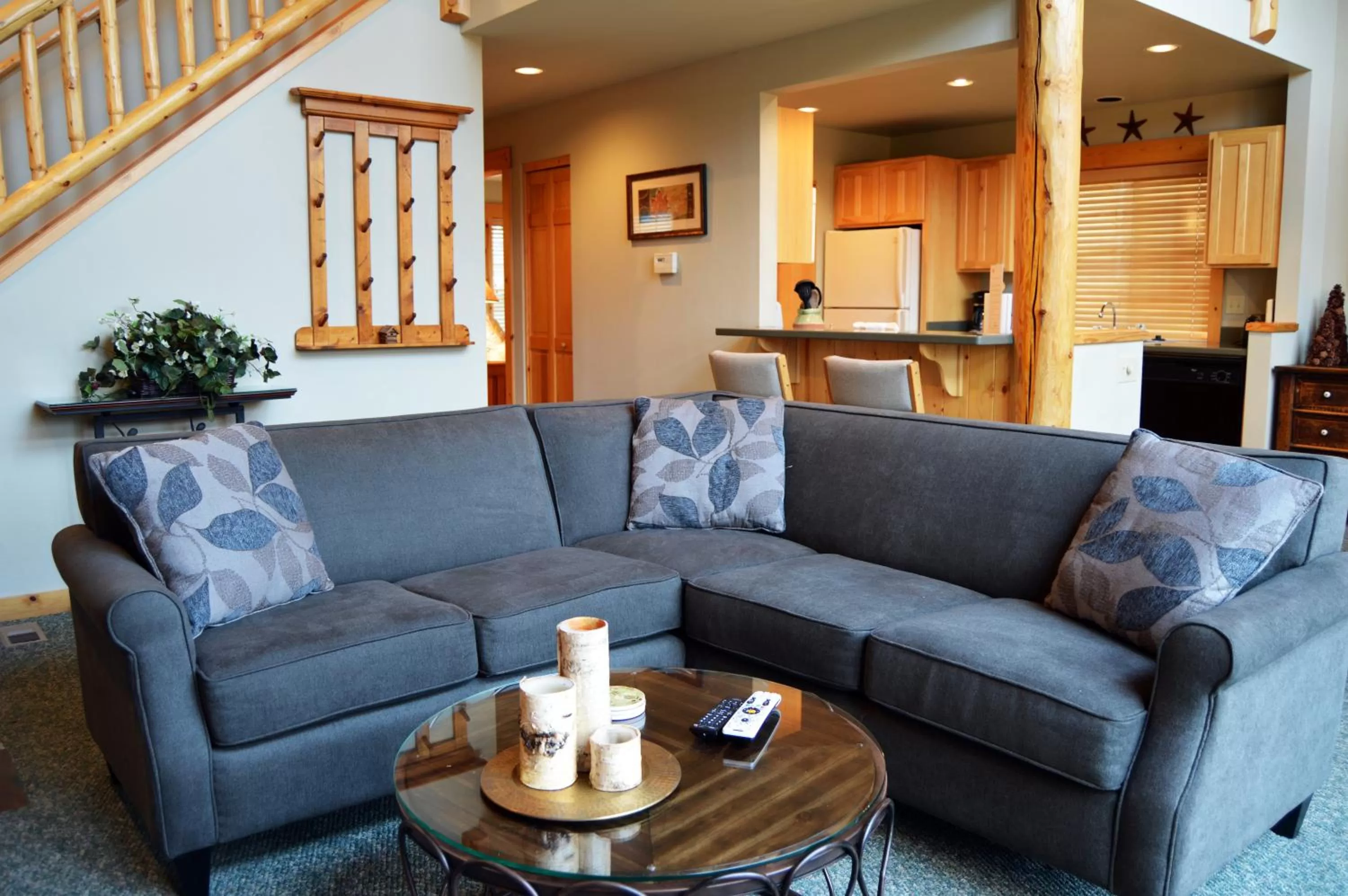 Living room in Running Y Ranch Golf & Spa Resort