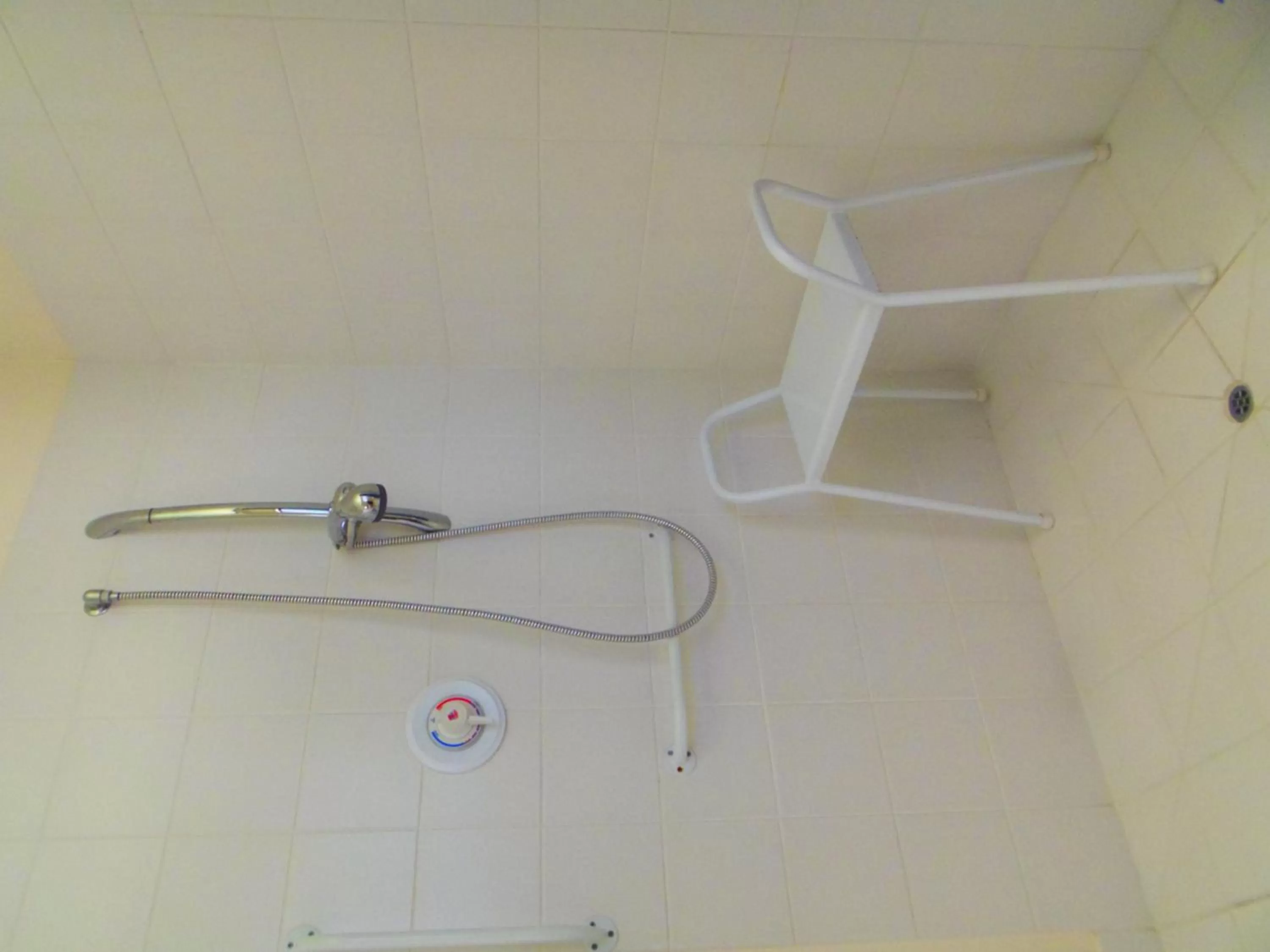 Shower in Kapiti Lindale Motel and Conference Centre