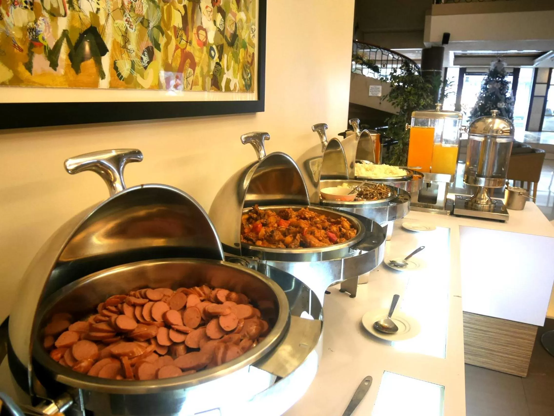 Food and drinks in Circle Inn Hotel and Suites Bacolod