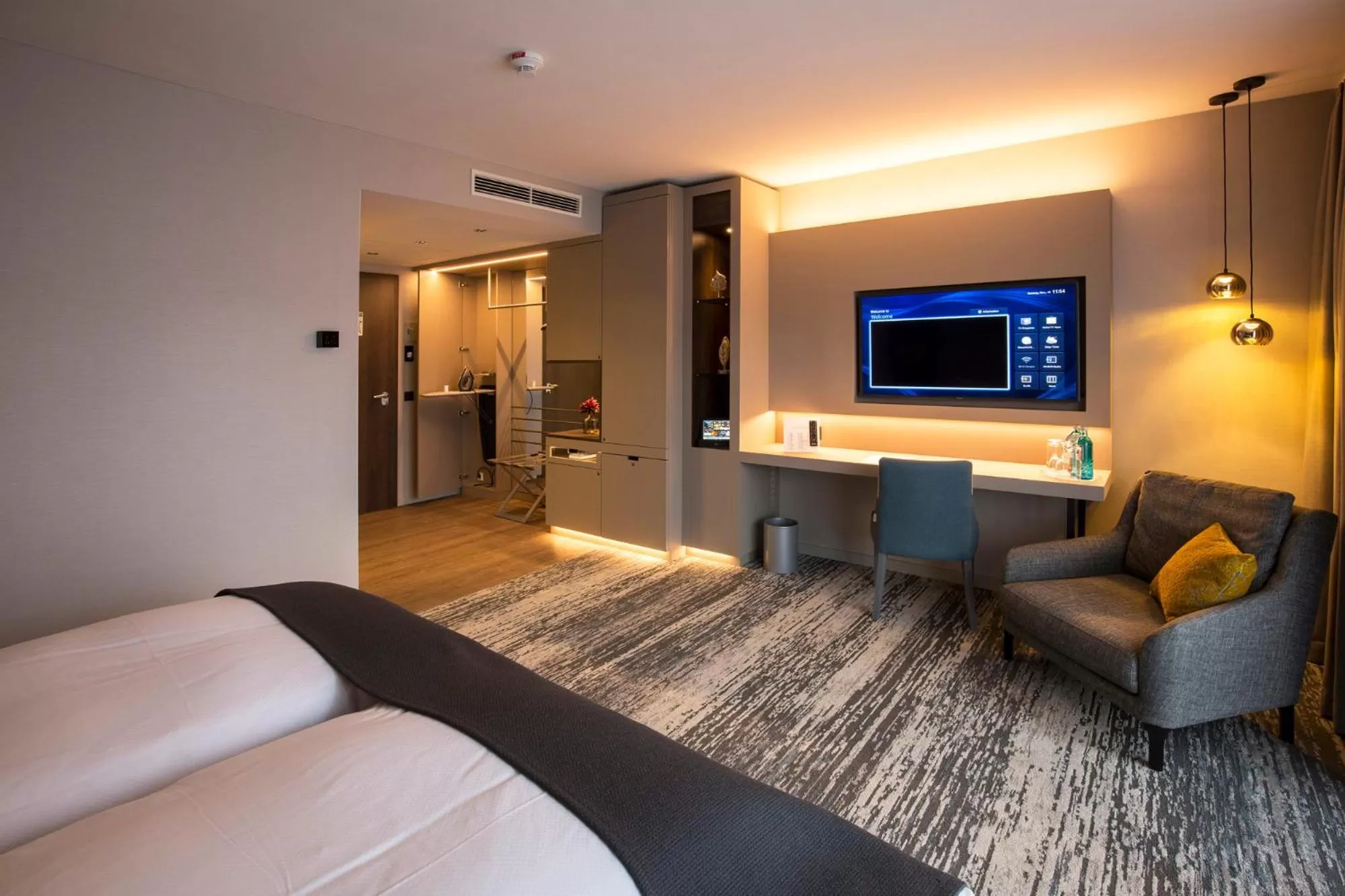 Photo of the whole room, Bed in Kranz Parkhotel