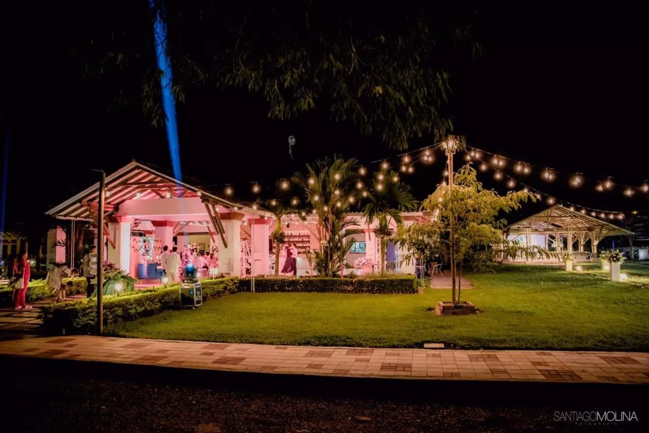 Property Building in Brizantha Hotel Campestre