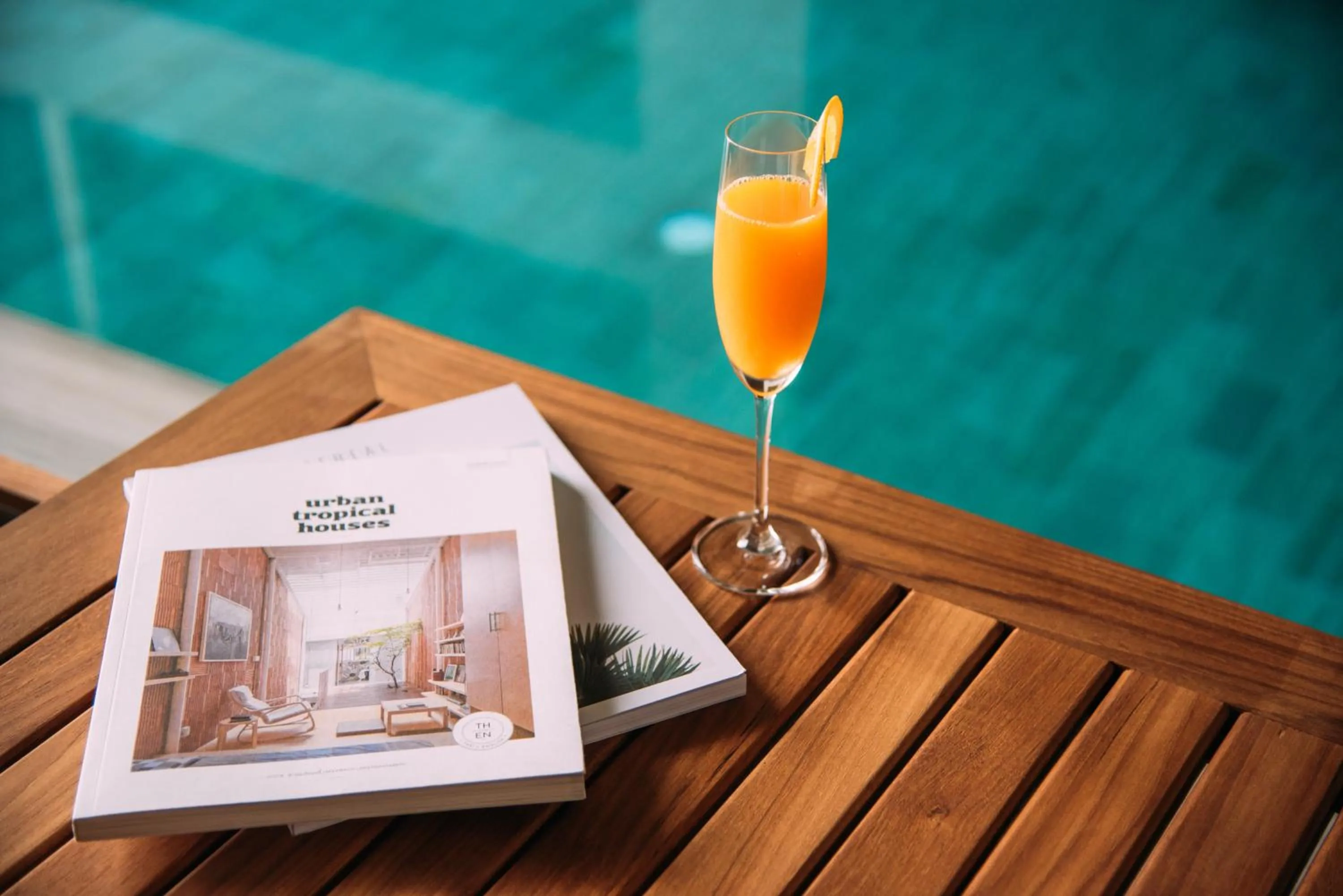 Swimming pool in Mii Hotel Srinakarin