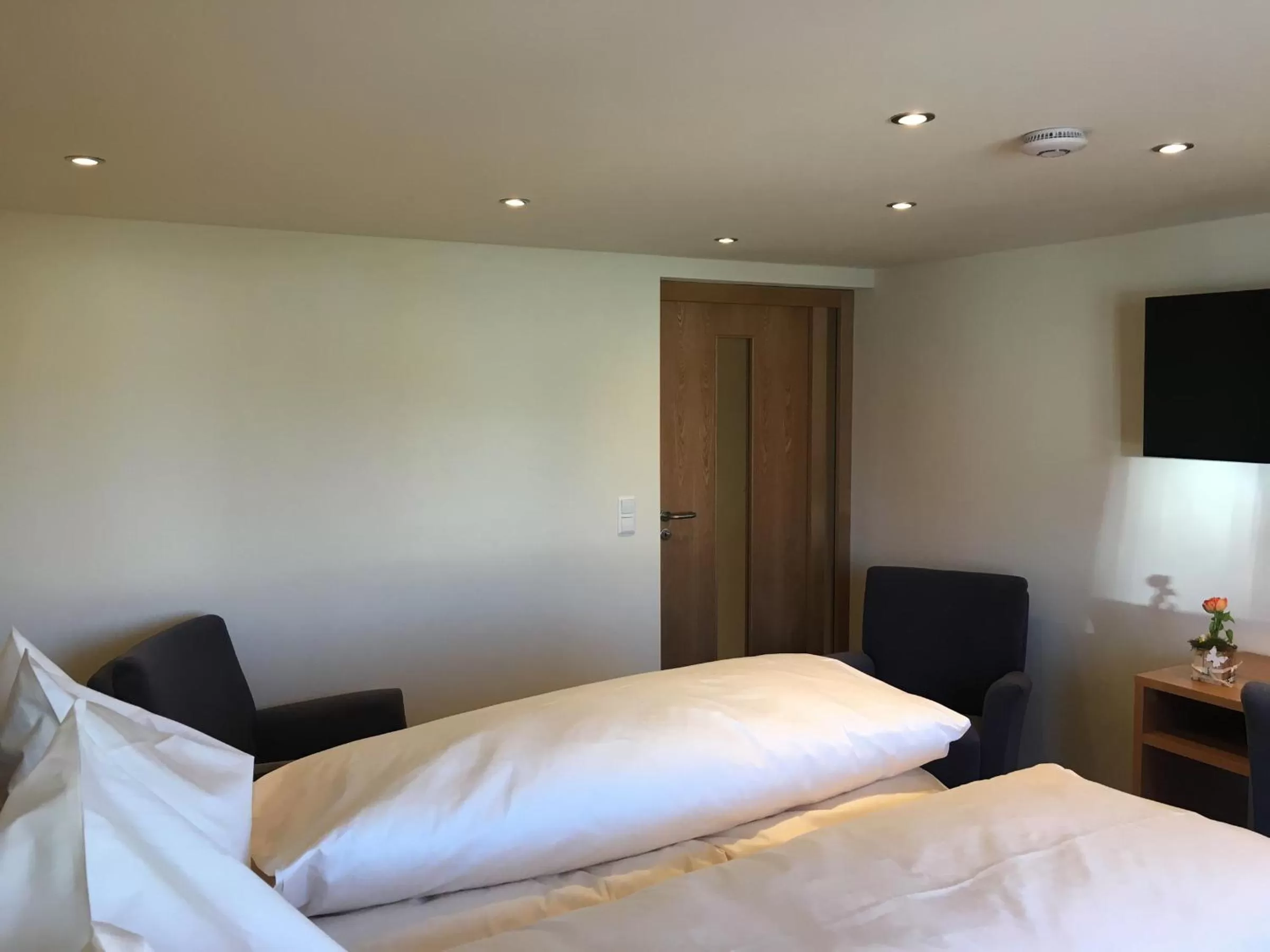 Bedroom, Bed in Gasthof zum Ochsen