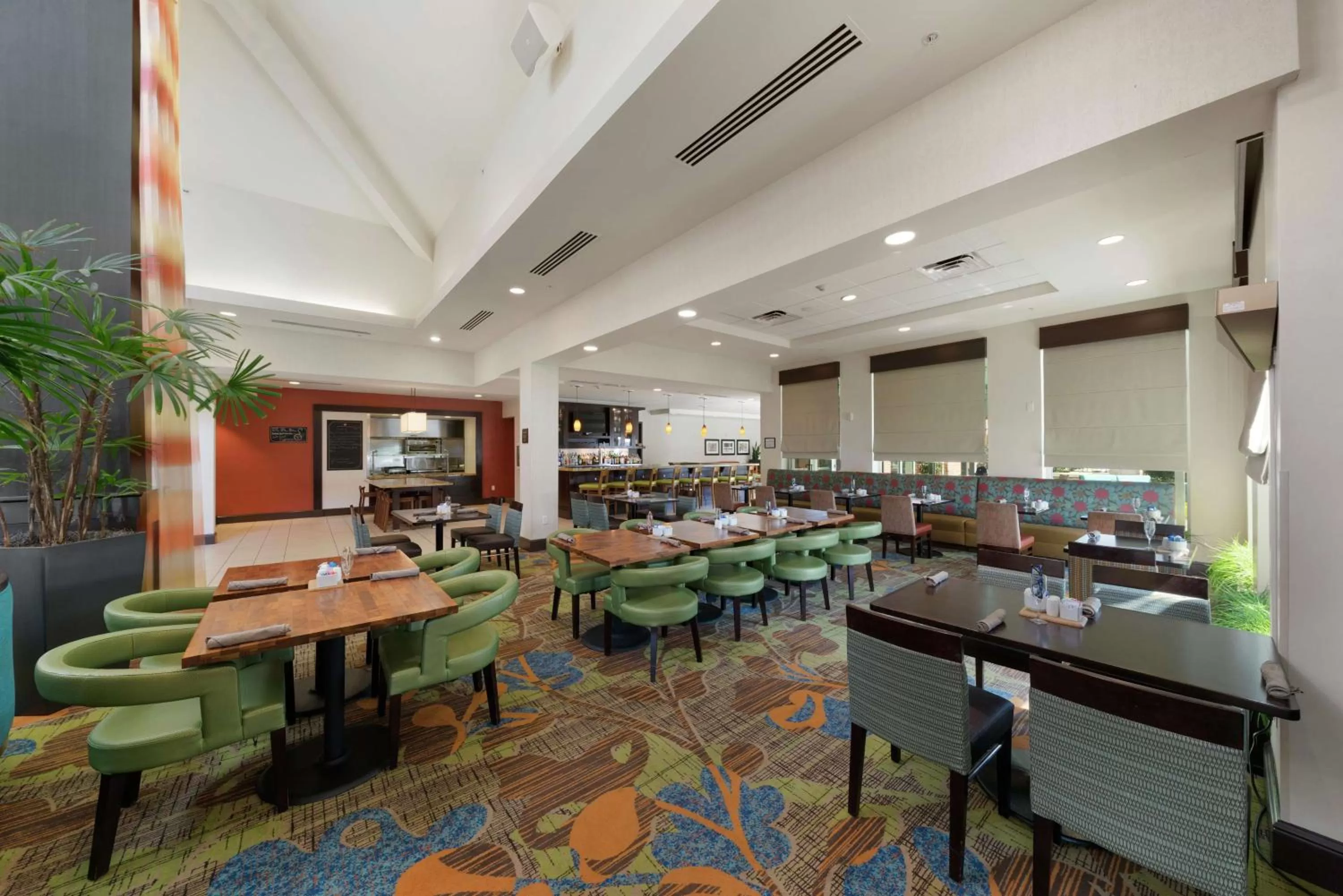 Restaurant/places to eat in Hilton Garden Inn Lawton-Fort Sill