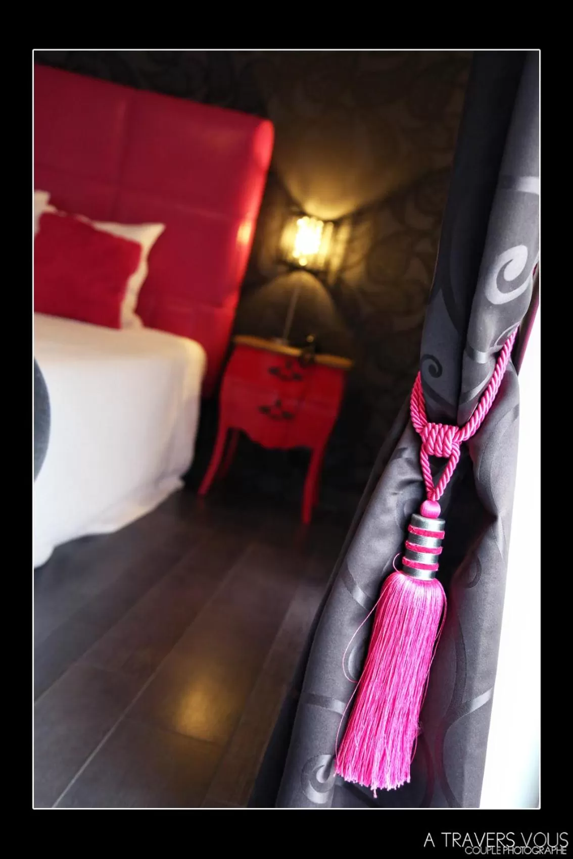 Bed in V E R O N E - Rooms & Suites - Liège - Rocourt