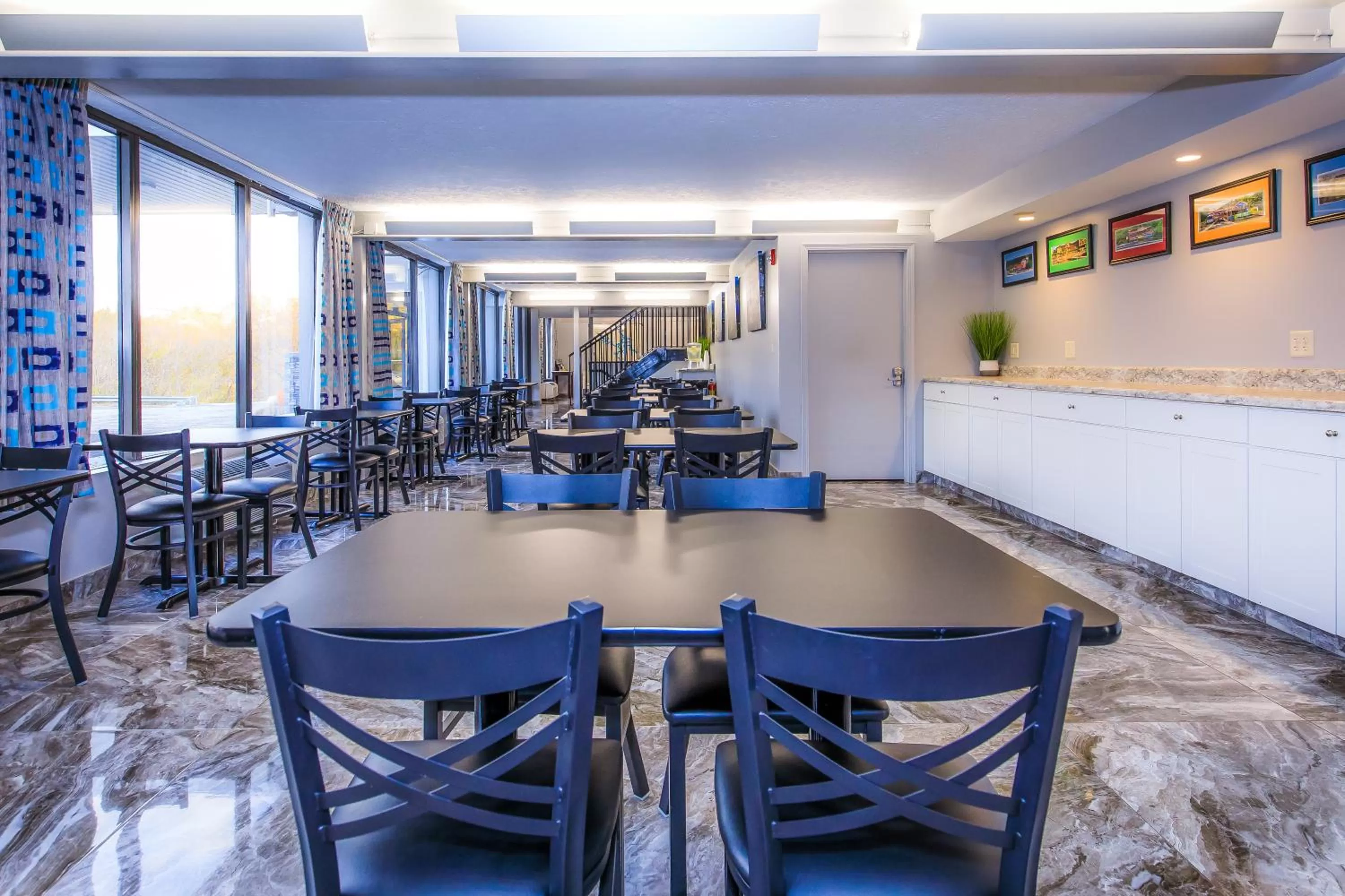 Breakfast in The Resort at Lake of the Ozarks