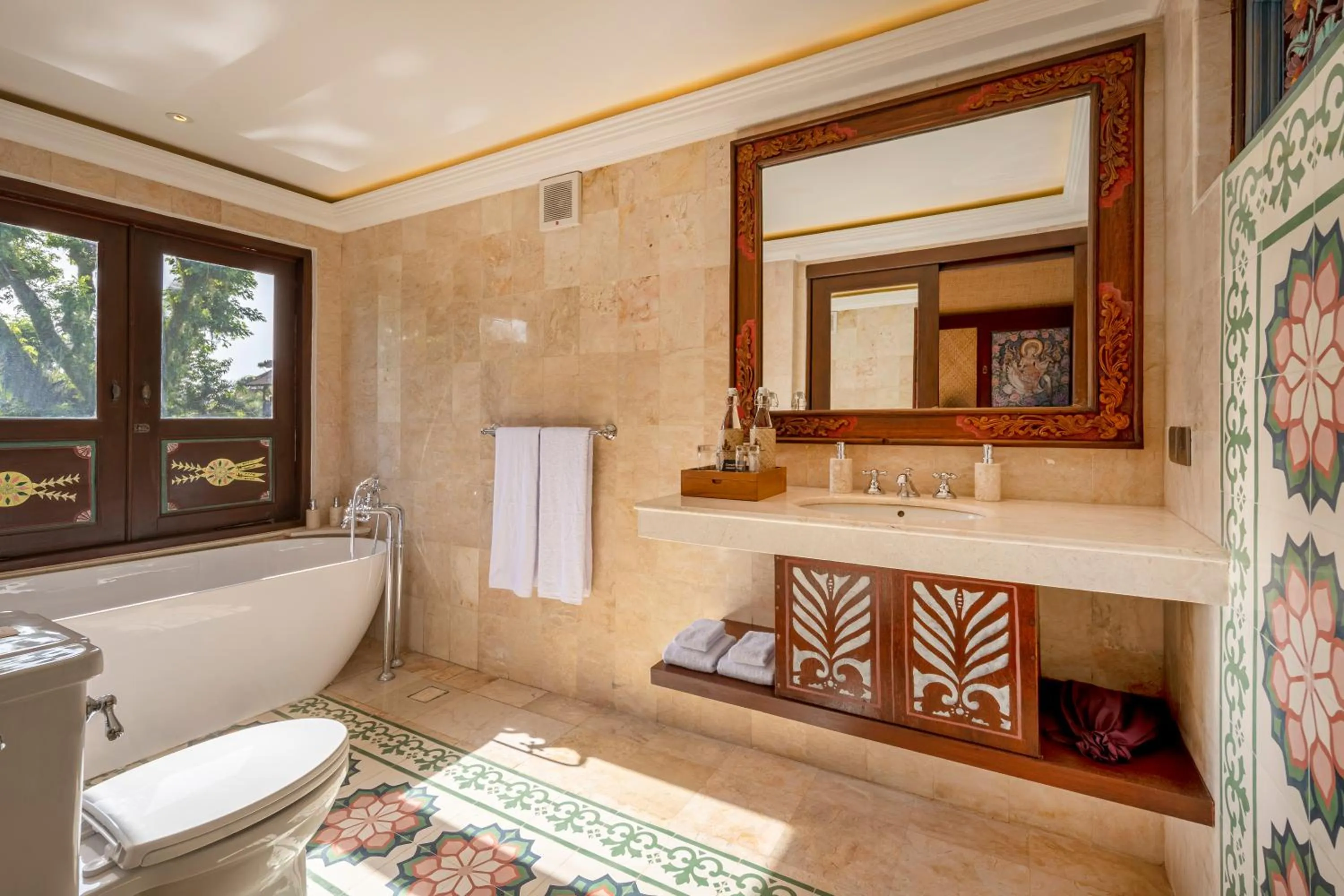 Bathroom in Puri Saraswati Dijiwa Ubud