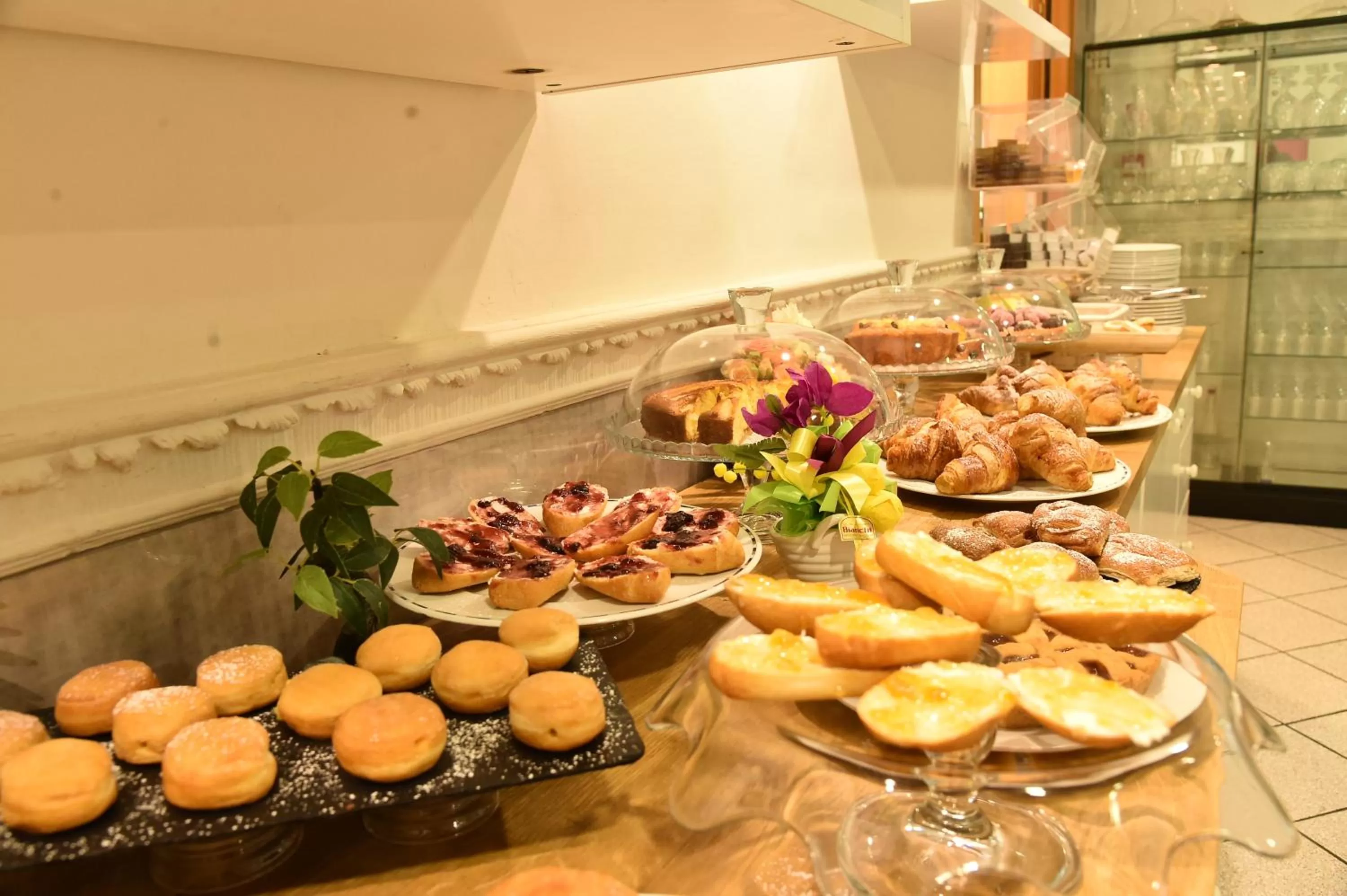 Food and drinks in Hotel Okinawa