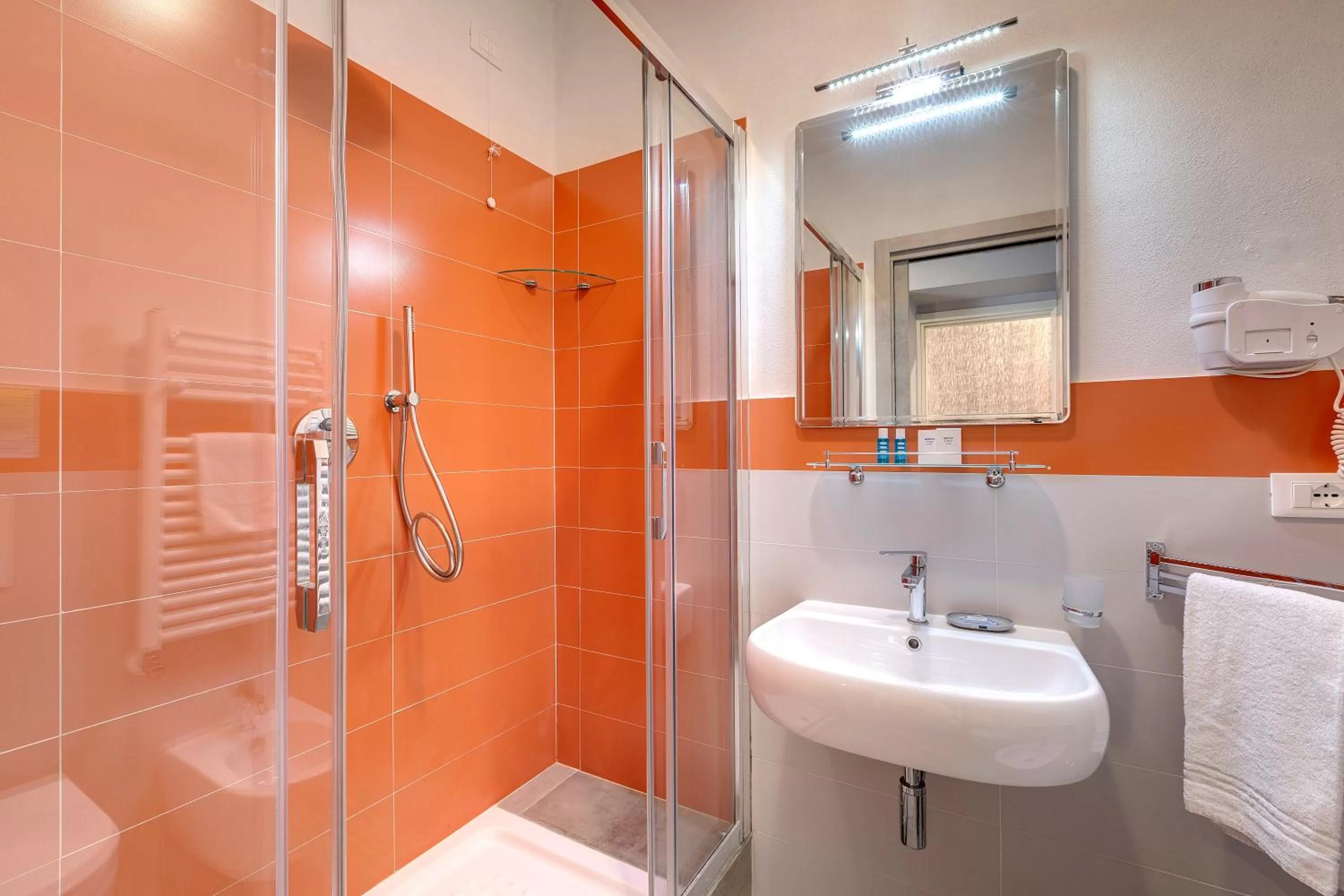 Shower in Al Consolato - Guest house