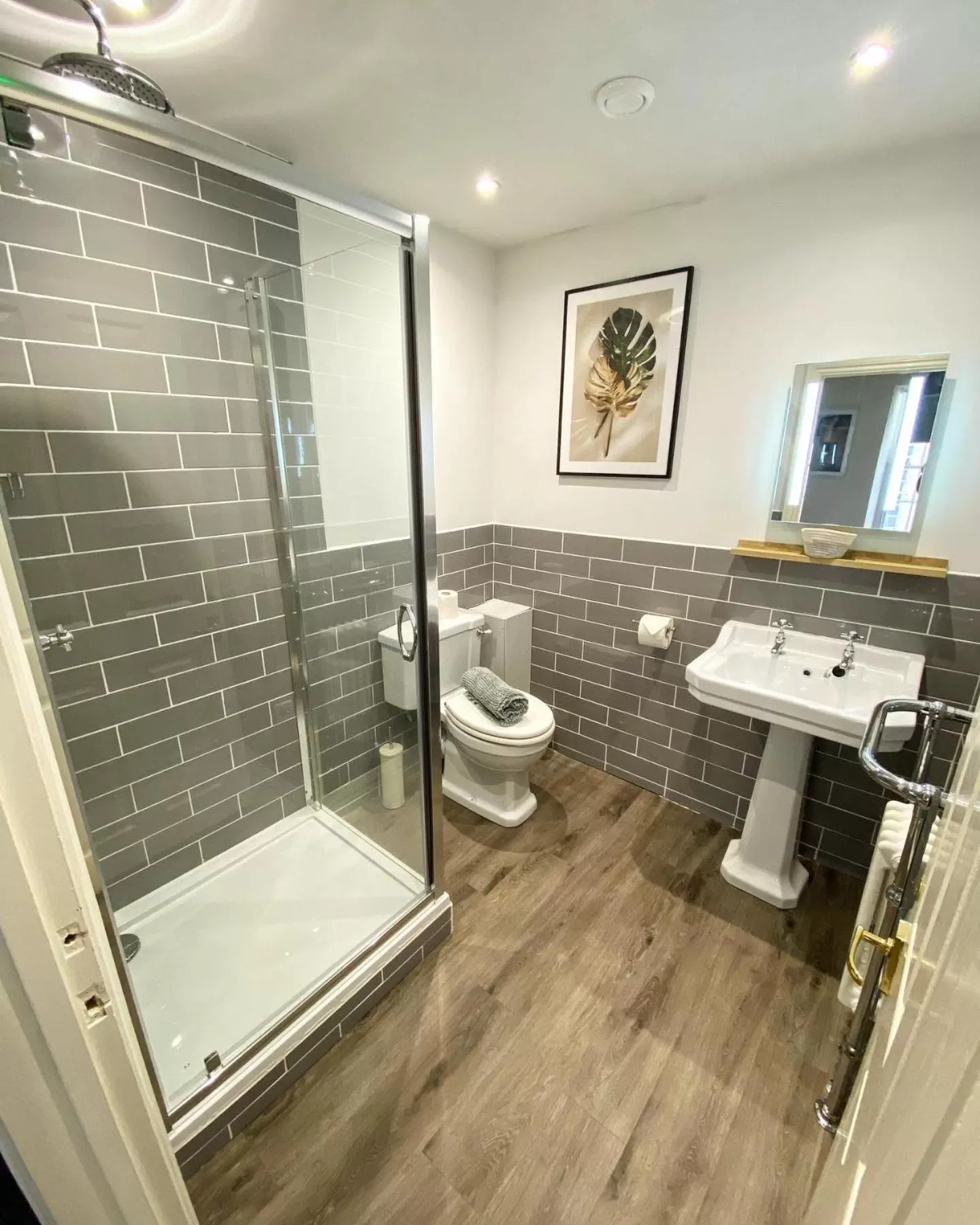 Bathroom in The White Hart Hotel