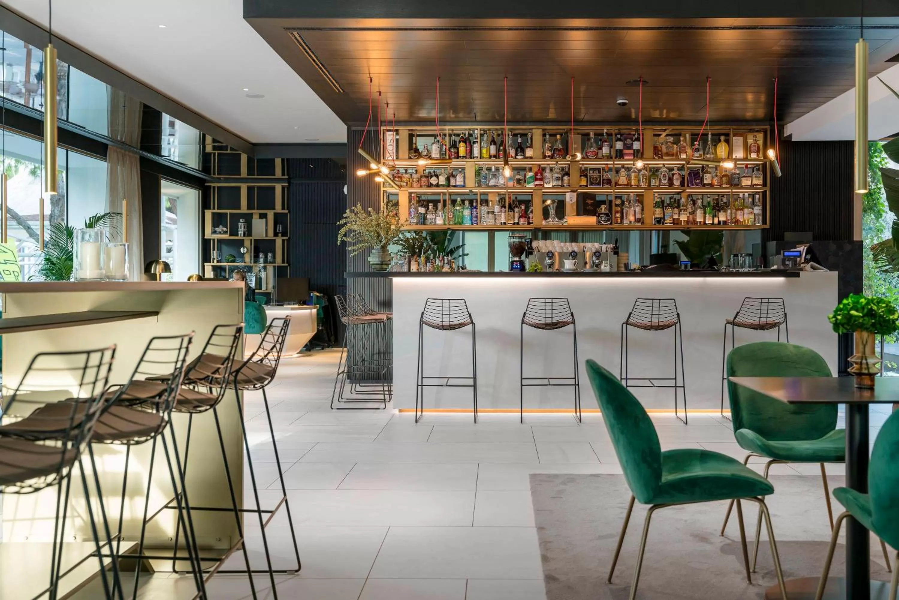 Communal lounge/ TV room in We Me Suite Hotel