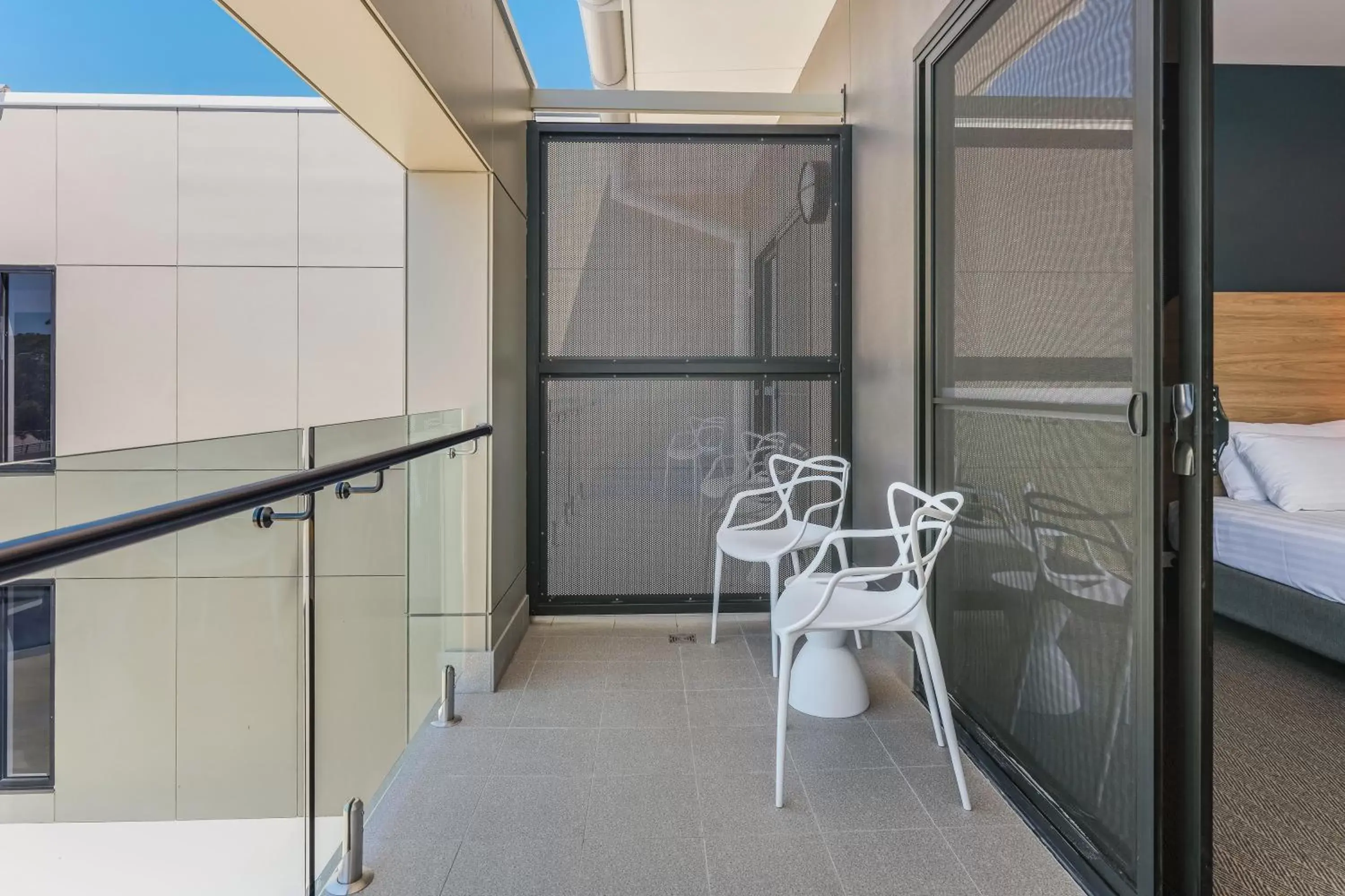 Executive King Room with Balcony in Springs Newcastle Executive King Room with Balcony in Springs Newcastle