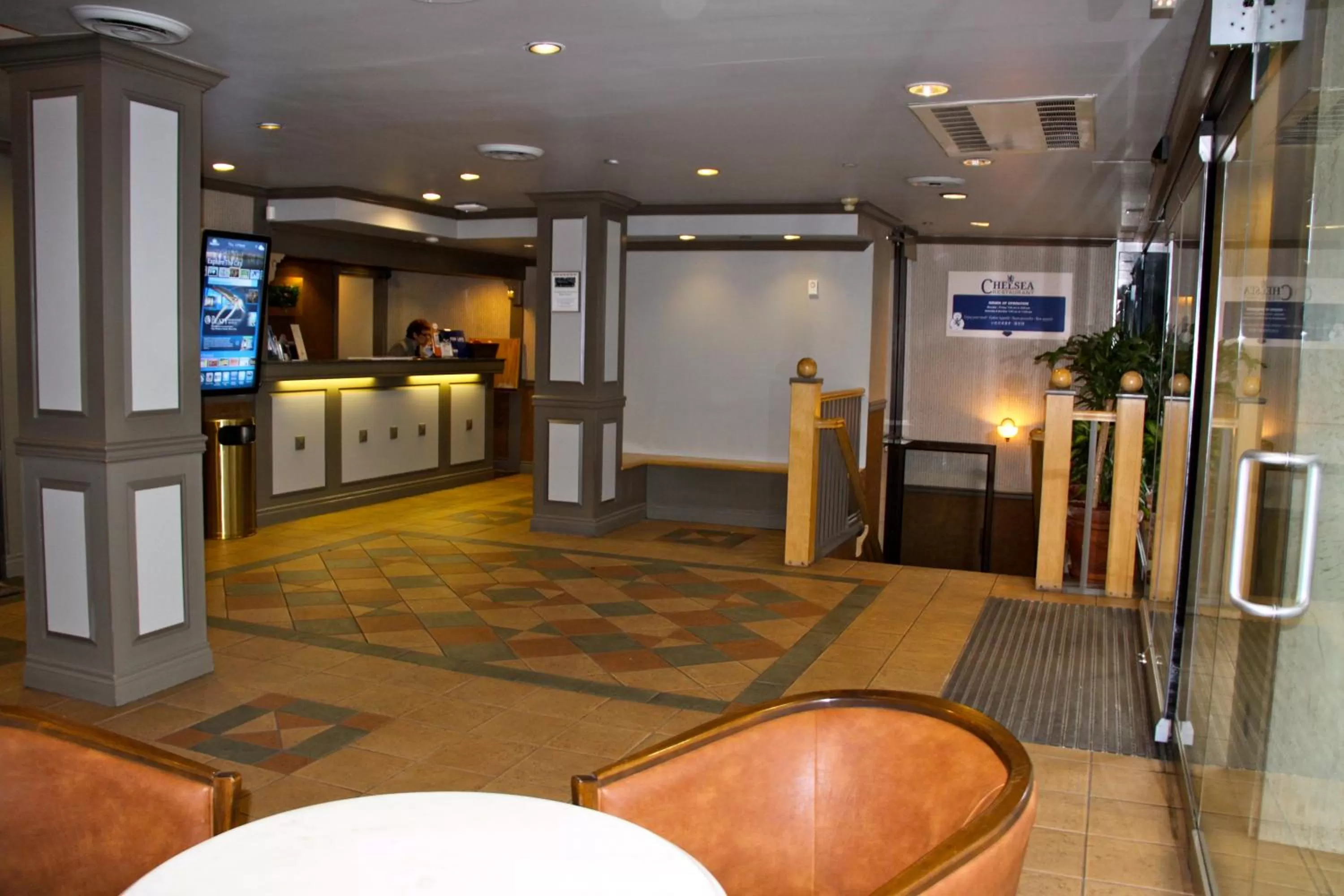 Lobby or reception in Days Inn by Wyndham Vancouver Downtown
