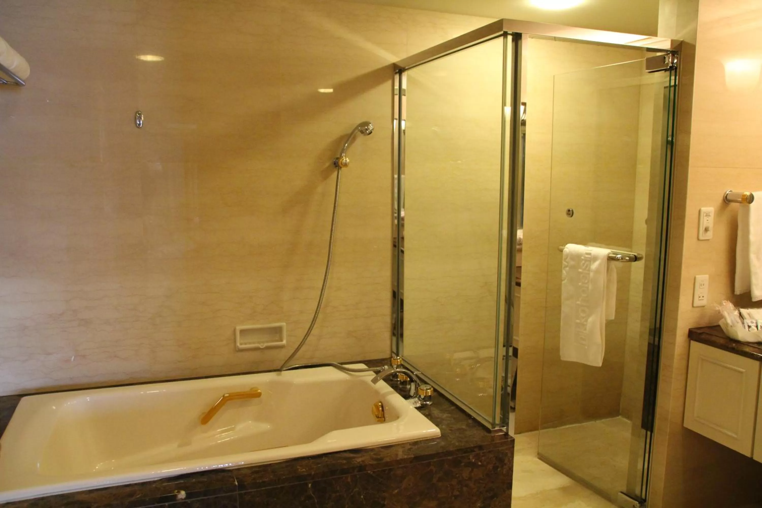 Bathroom in Hotel Nikko Kansai Airport - 3 mins walk to the airport