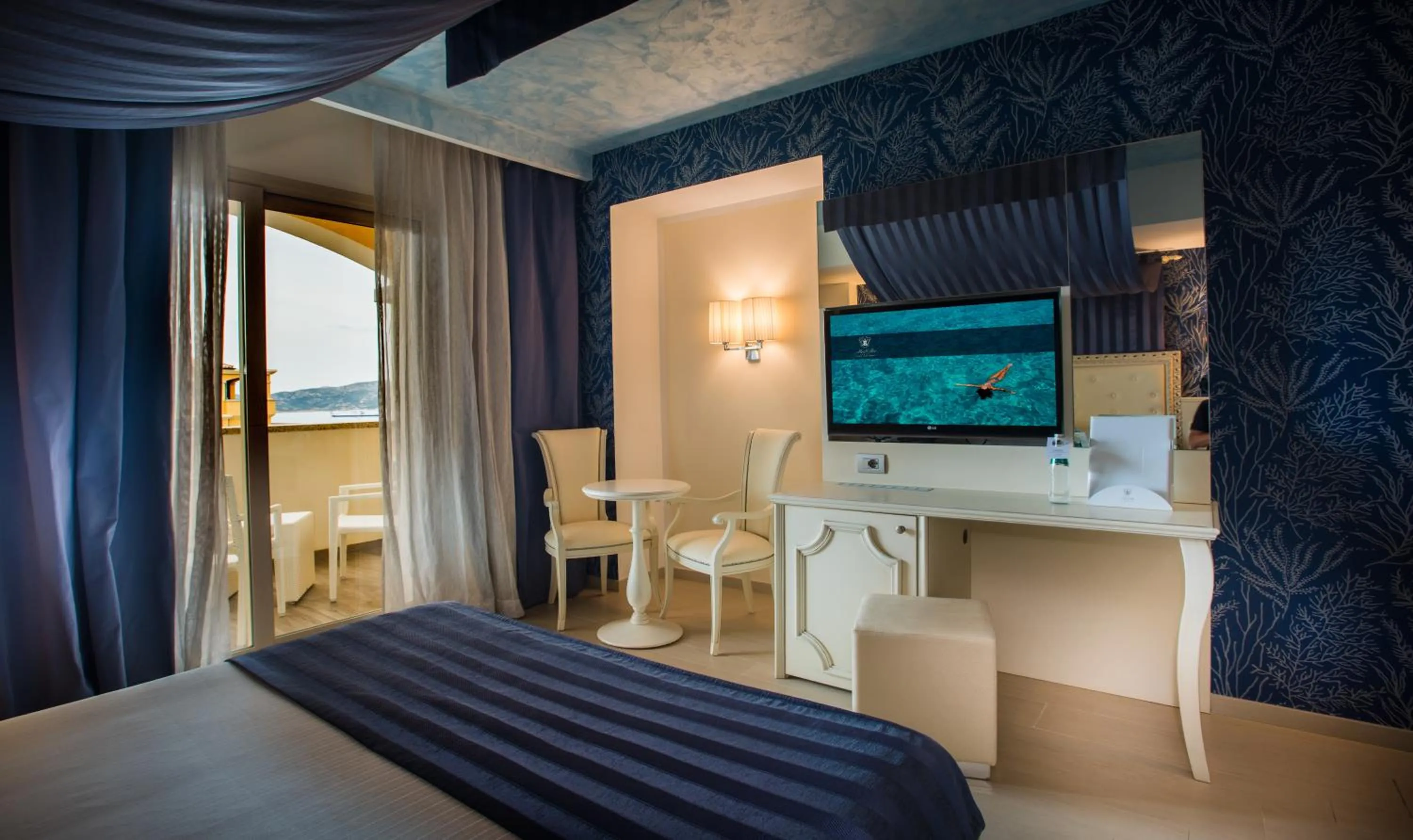 Photo of the whole room, Bed in Grand Hotel Resort&SPA Ma&Ma - Adults Only