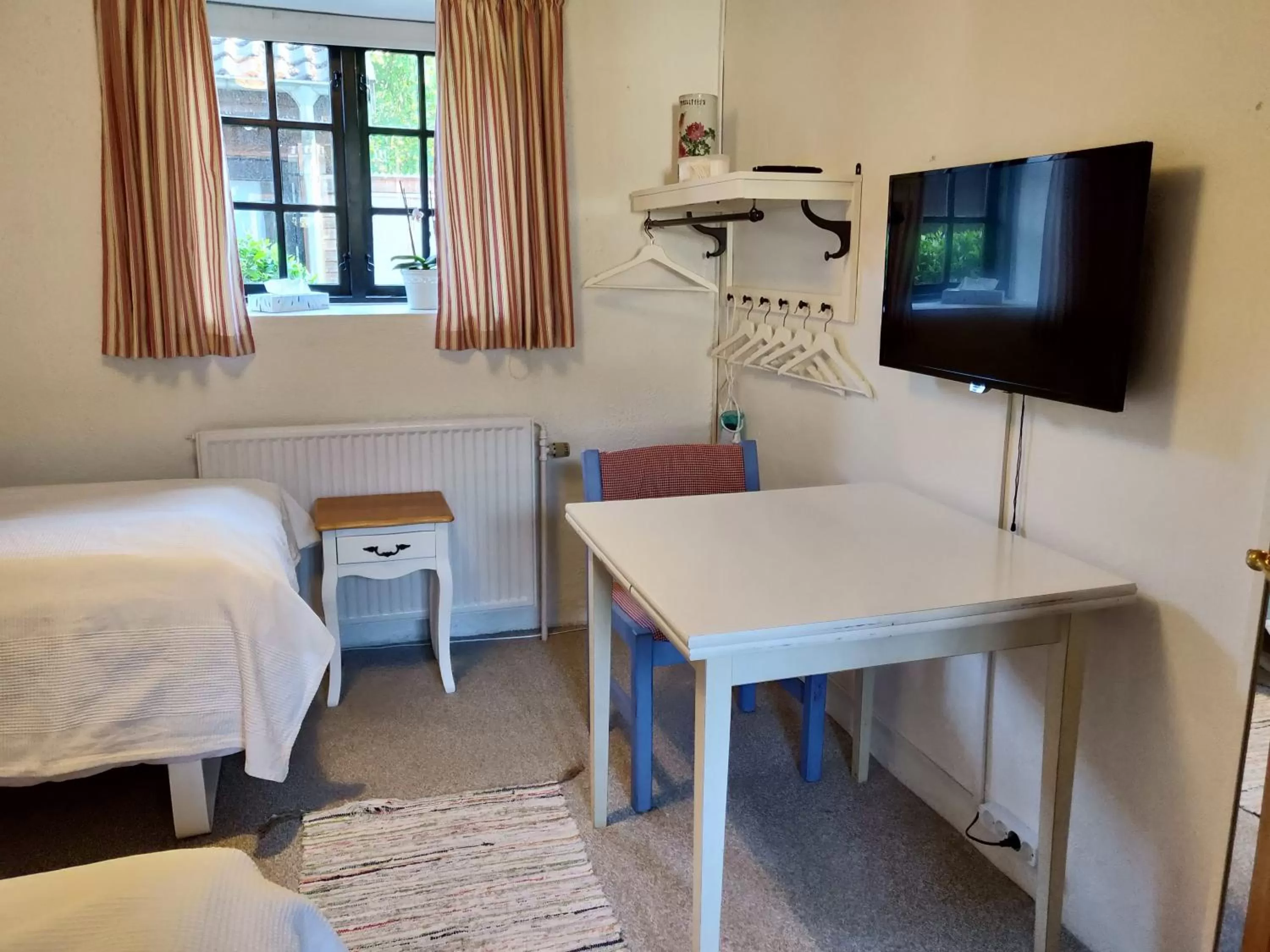 TV/Entertainment Center in Dåstrup Bed & Breakfast