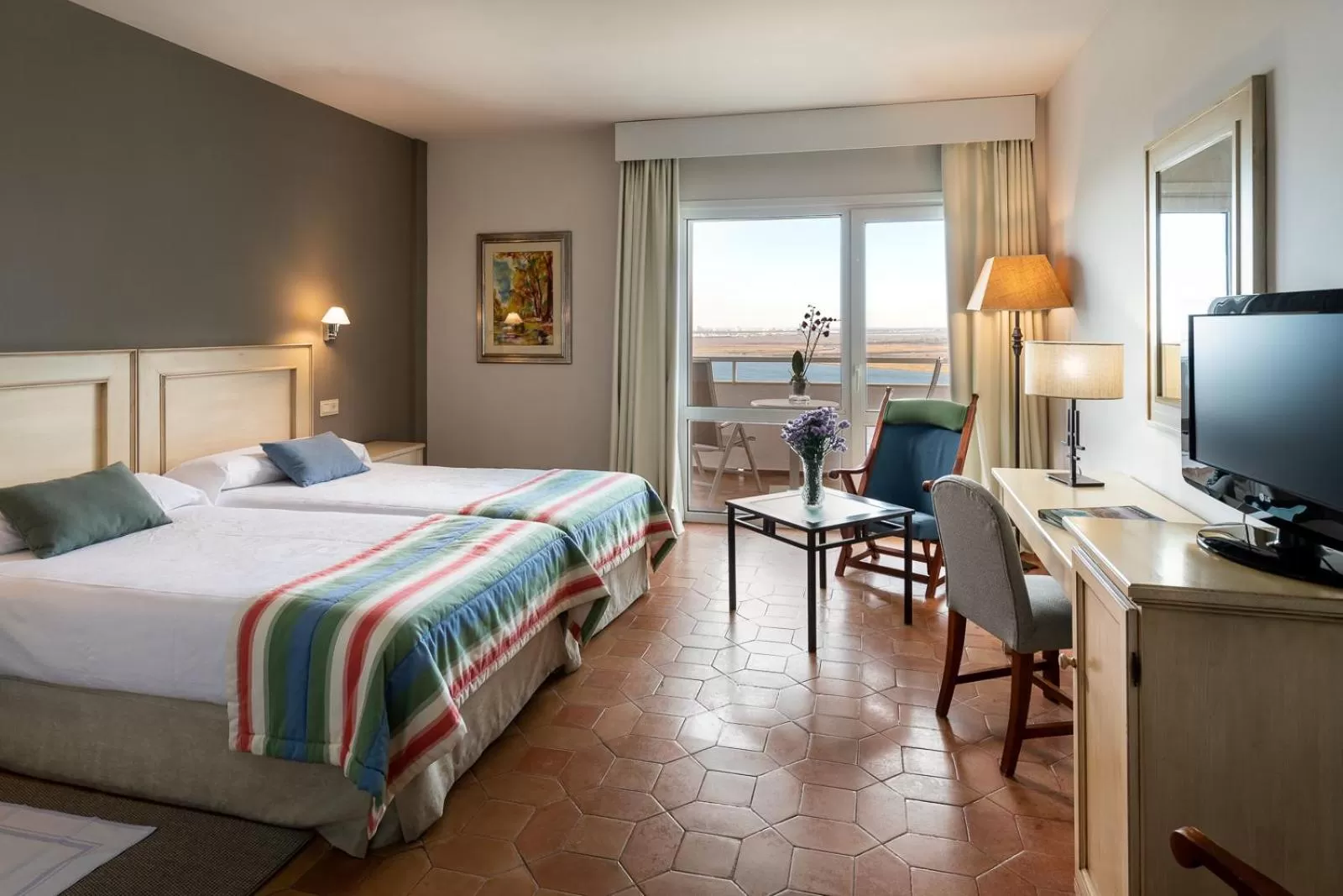Photo of the whole room, Bed in Parador de Ayamonte