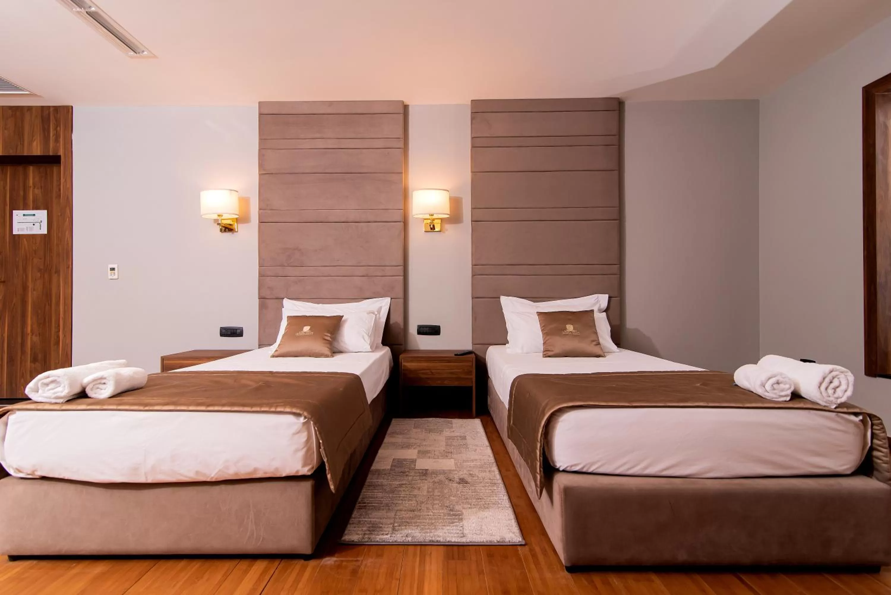 Bed in Deluxe & Executive SPA by Rafaelo