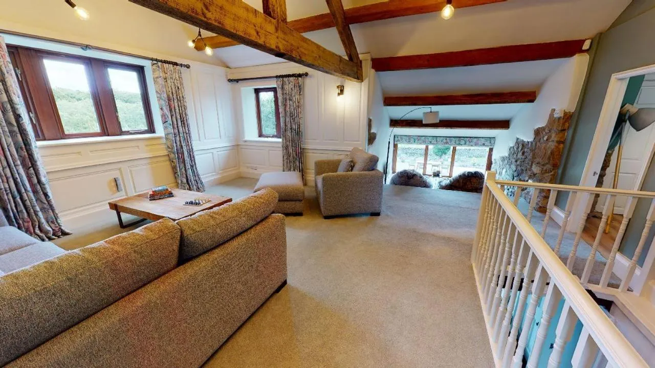 Living room in The Gamekeeper's Inn