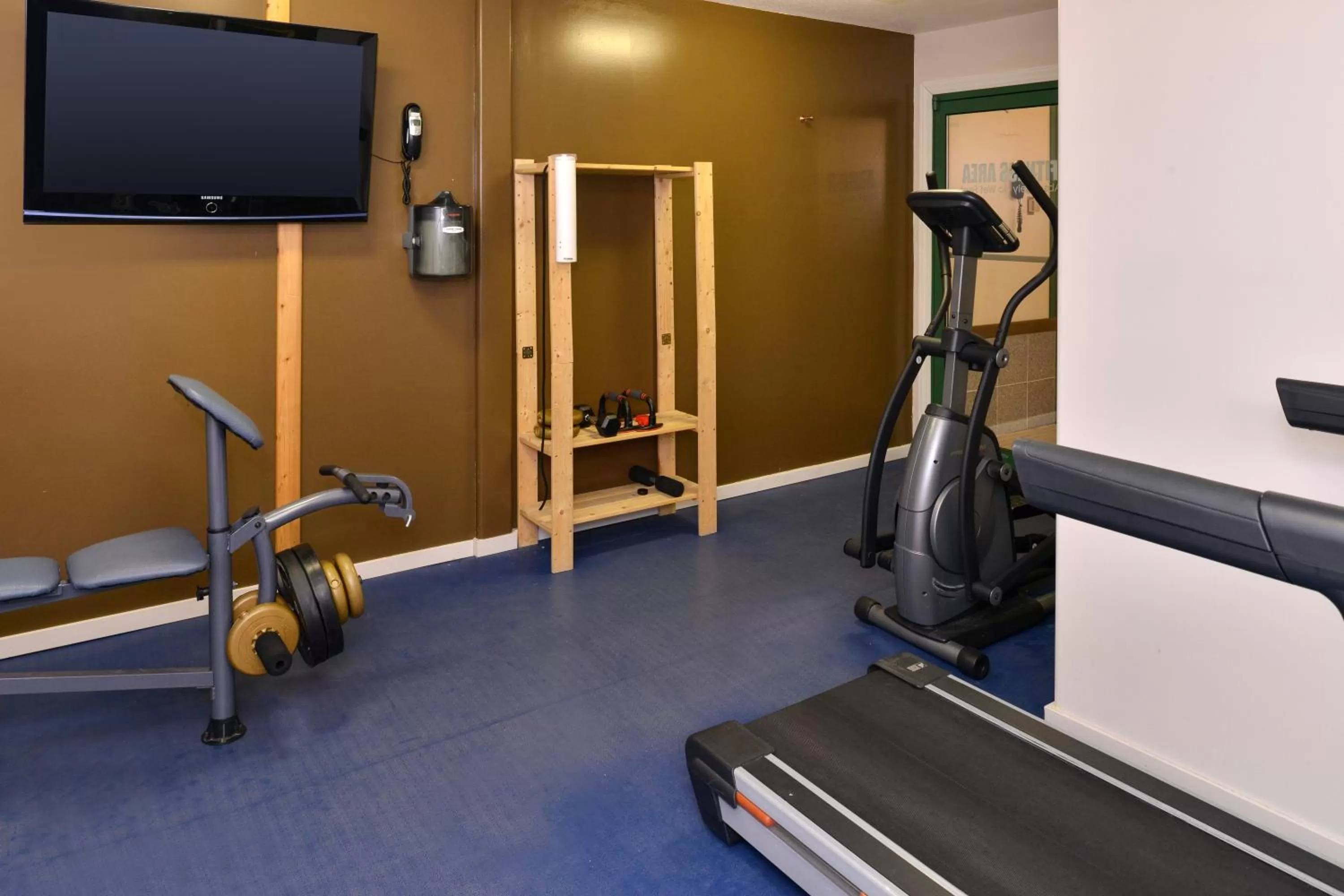 Fitness centre/facilities in Days Inn by Wyndham Valemount