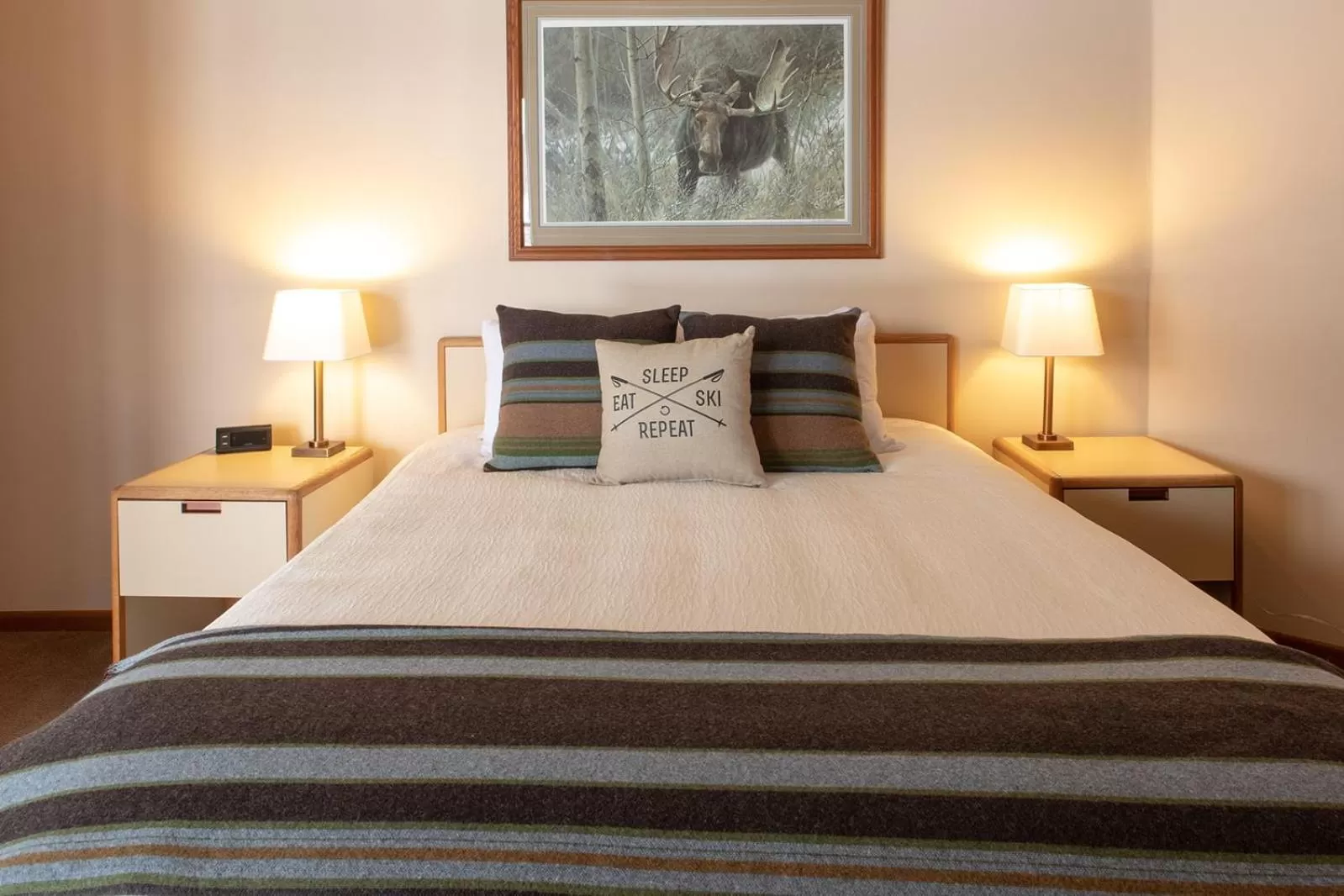 Bed in Caribou Highlands Lodge