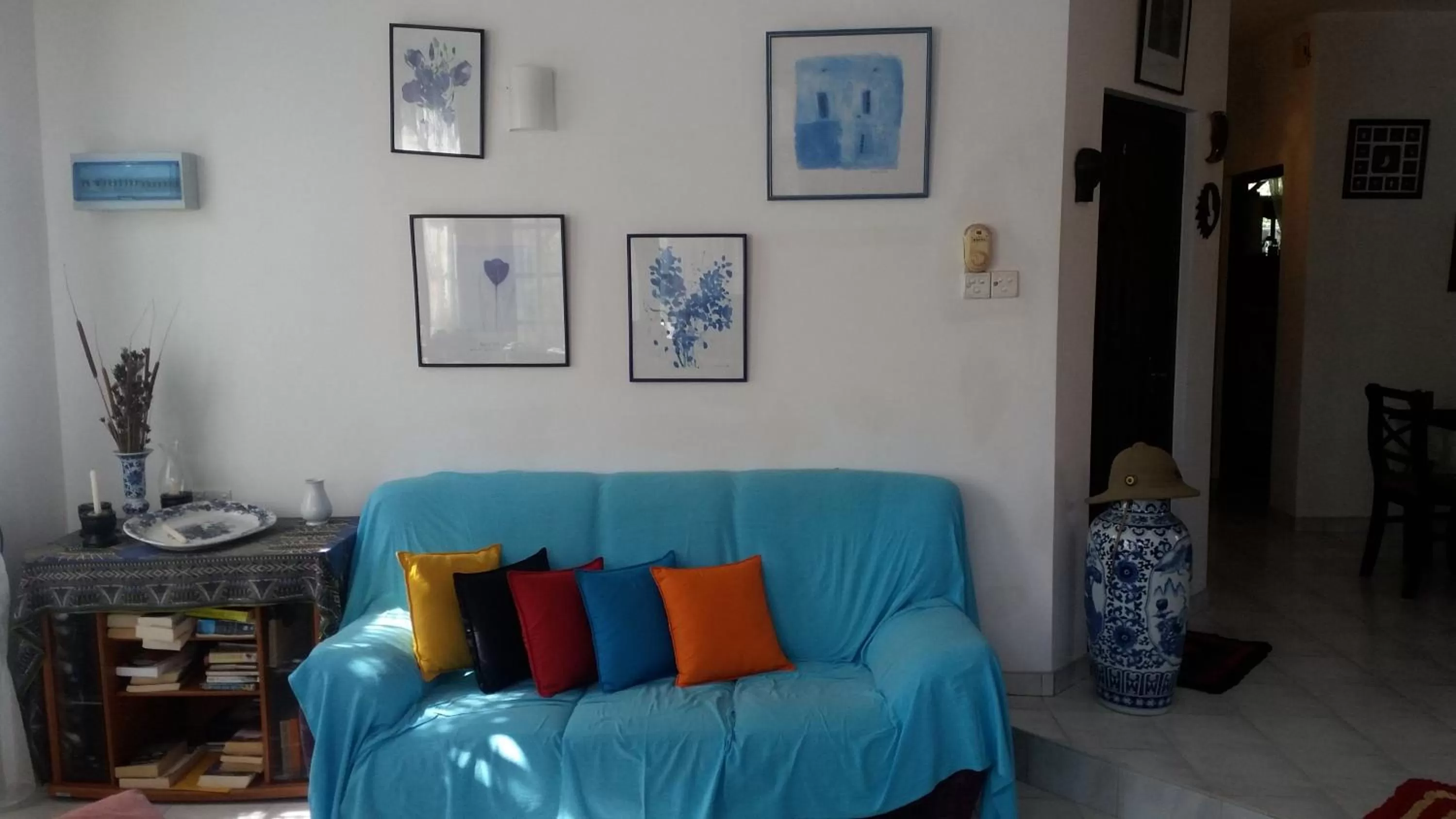 Seating Area in Bon Accord Mirissa