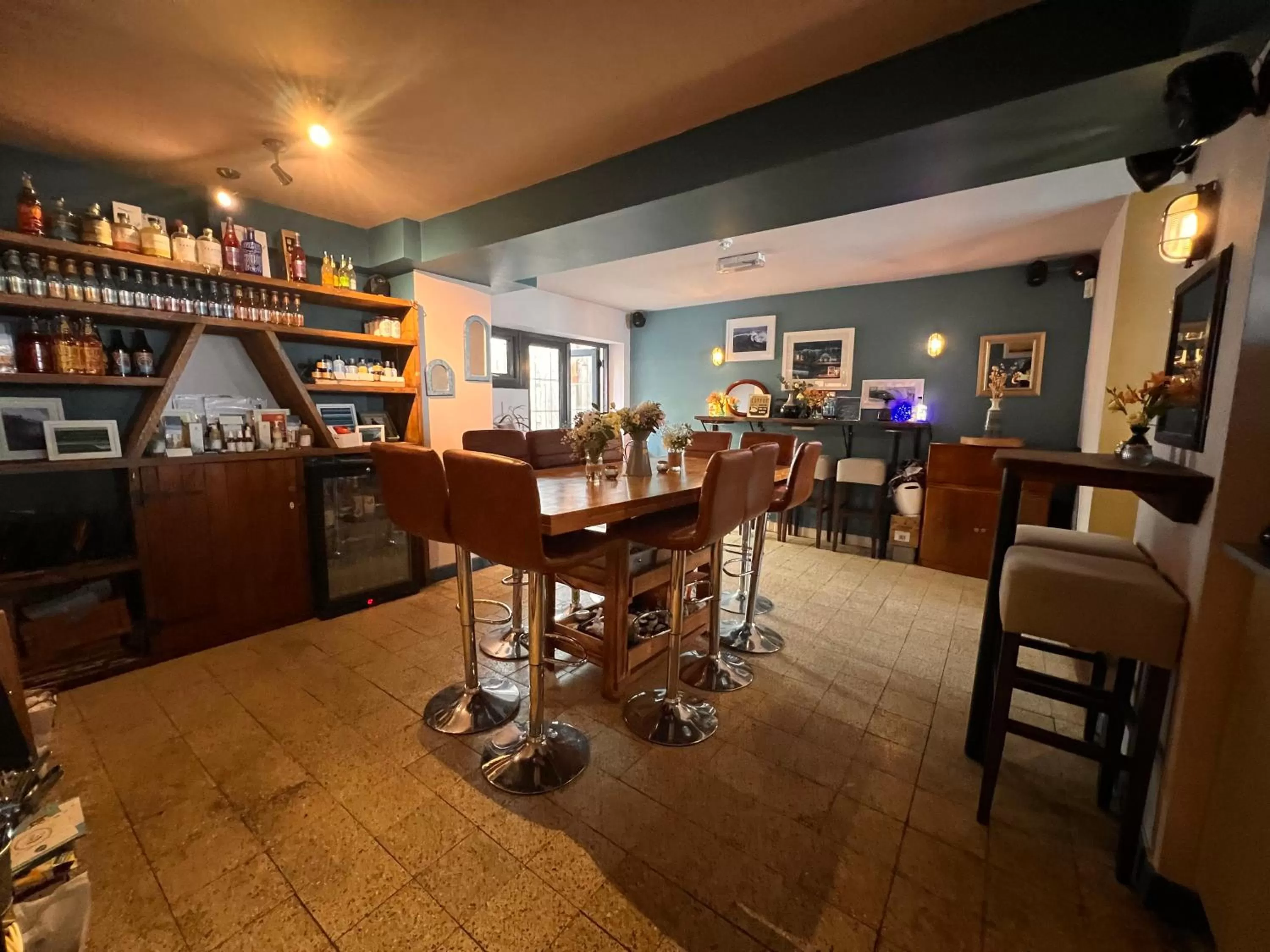 Restaurant/Places to Eat in Selkies NQY