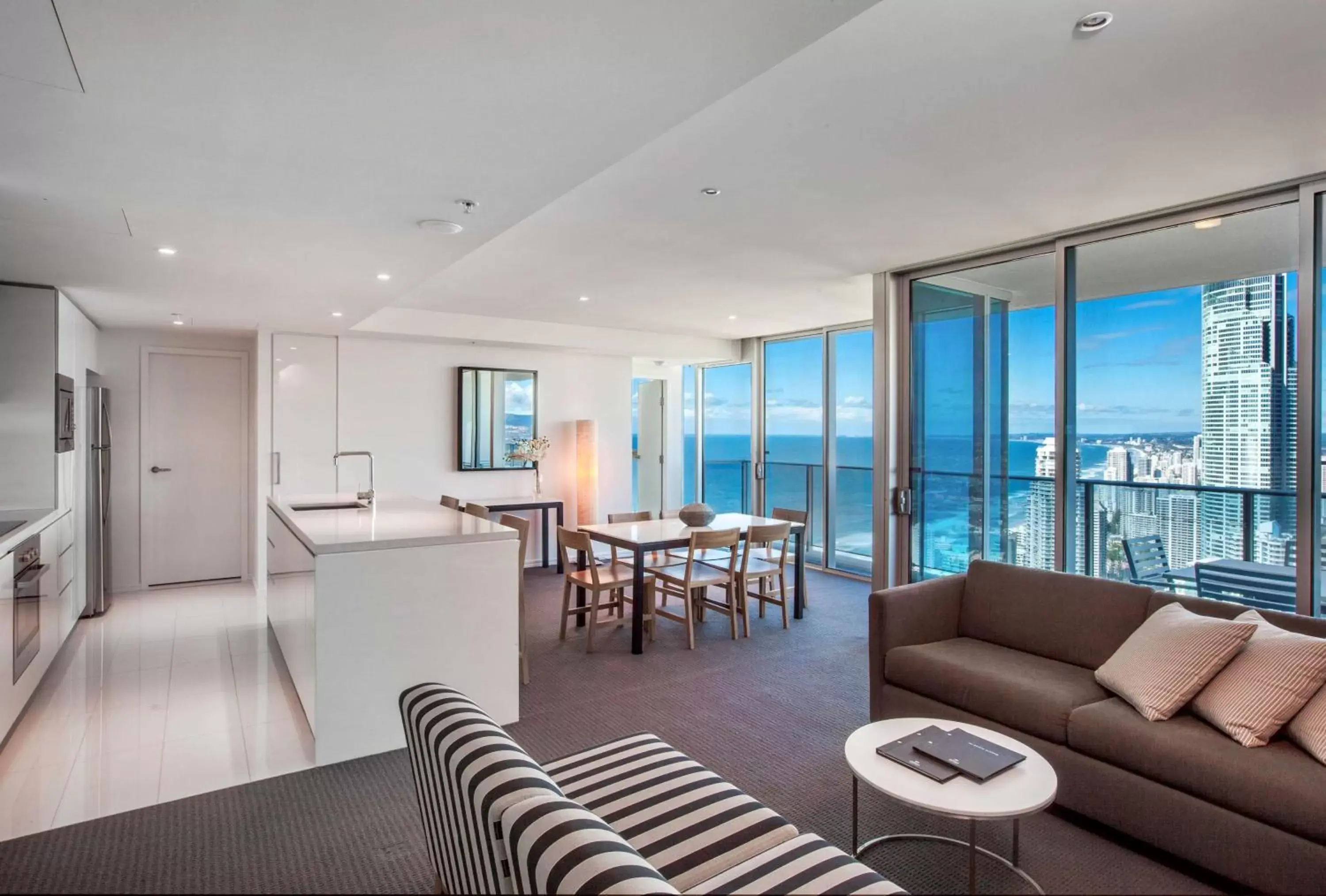 Two-Bedroom Residence Room with Ocean View in Hilton Surfers Paradise Hotel & Residences Two-Bedroom Residence Room with Ocean View in Hilton Surfers Paradise Hotel & Residences