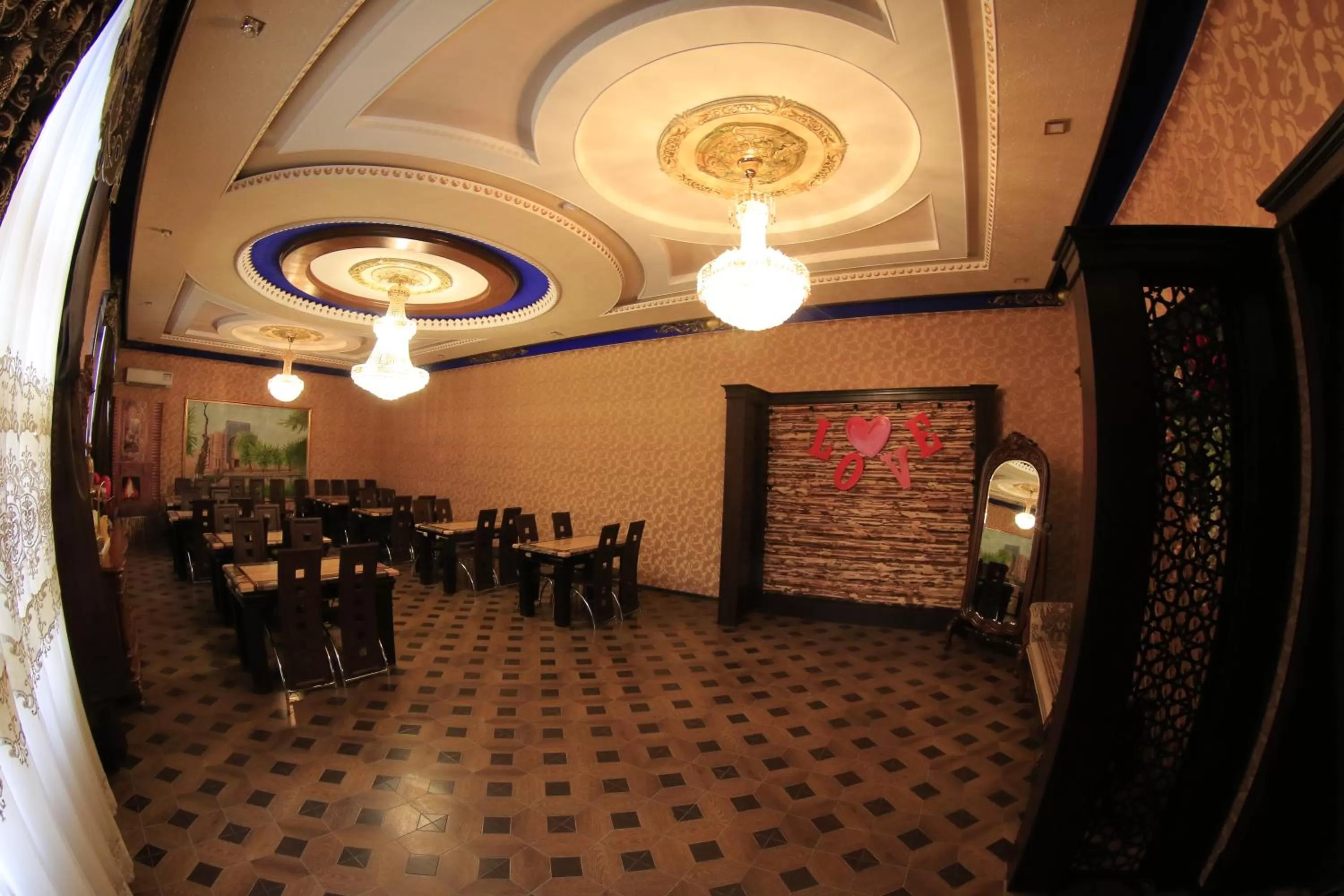 Restaurant/Places to Eat in Hotel Nurafshon Boutique