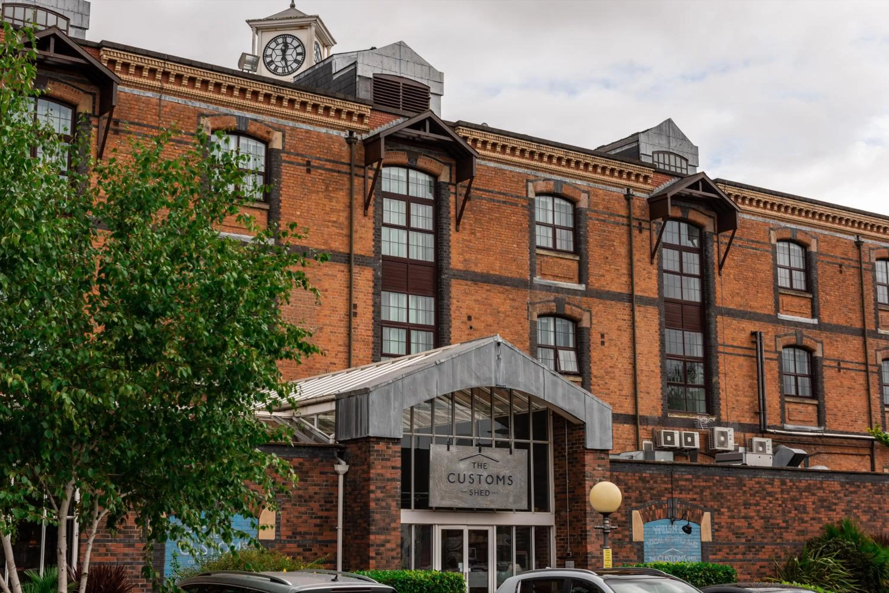 Facade/entrance in Novotel Cardiff Centre