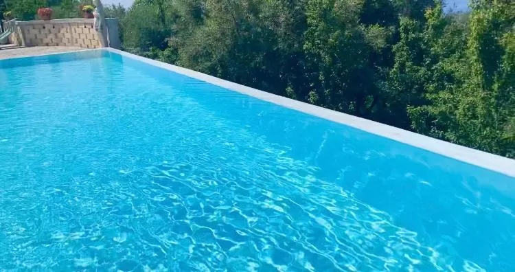 Swimming pool in Green Park Hotel & Residence