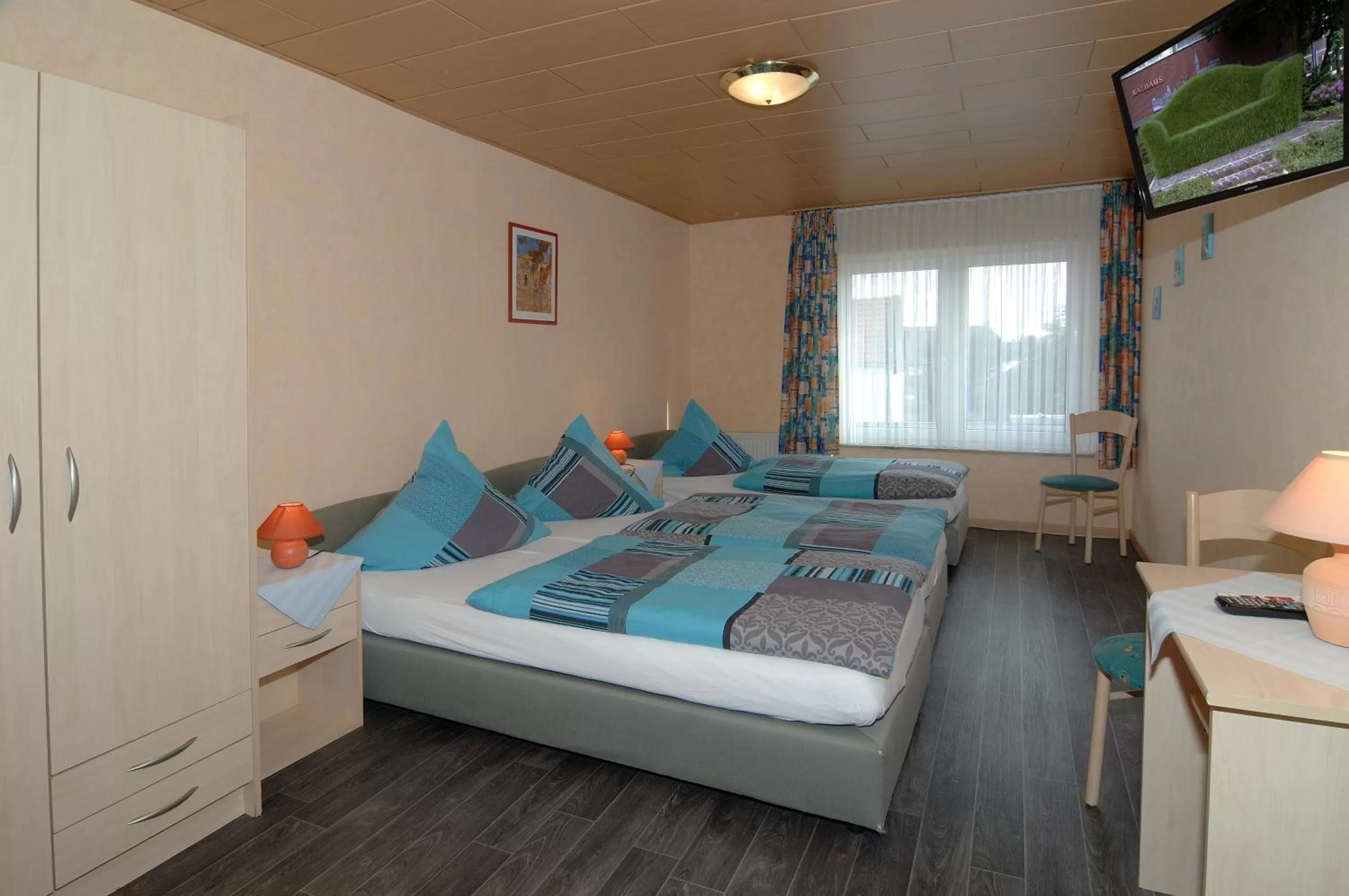 Bedroom in Gasthof zum Siegburger