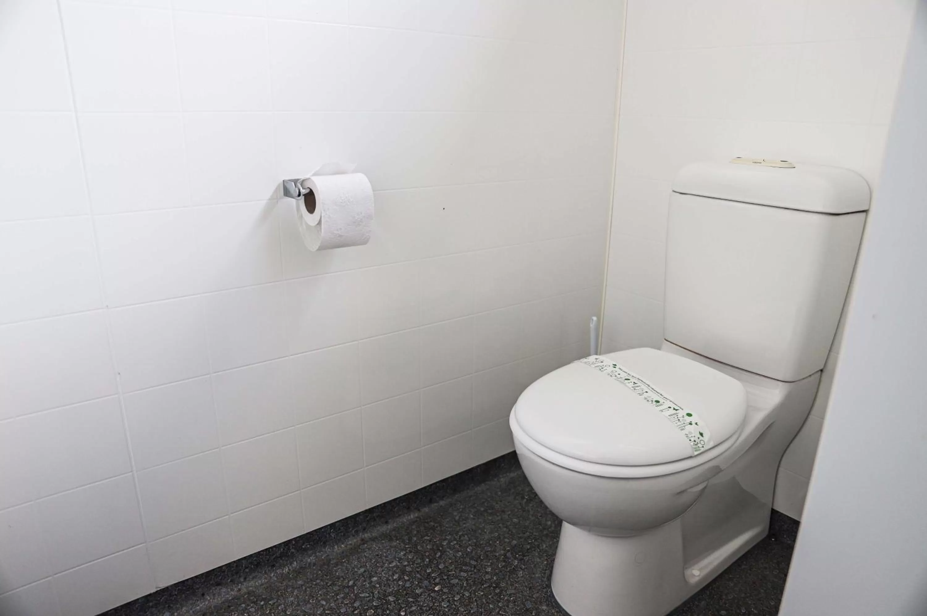 Bathroom in The Village Inn Hotel