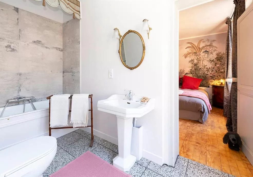 Bed in les Myrrhophores et Spa, Chambres d'Hôtes et Gîtes de charme