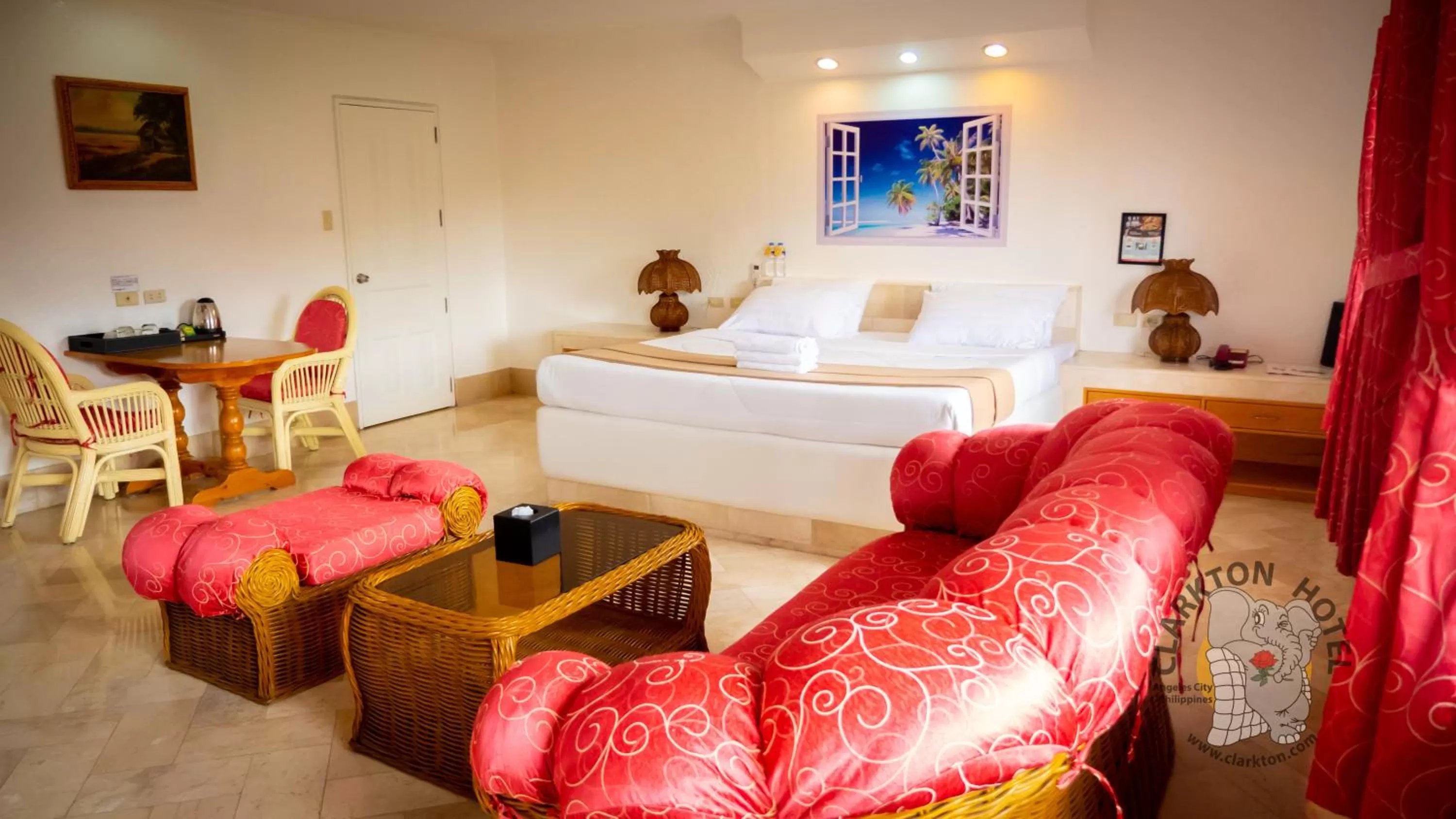 Bed in Clarkton Hotel Apartment