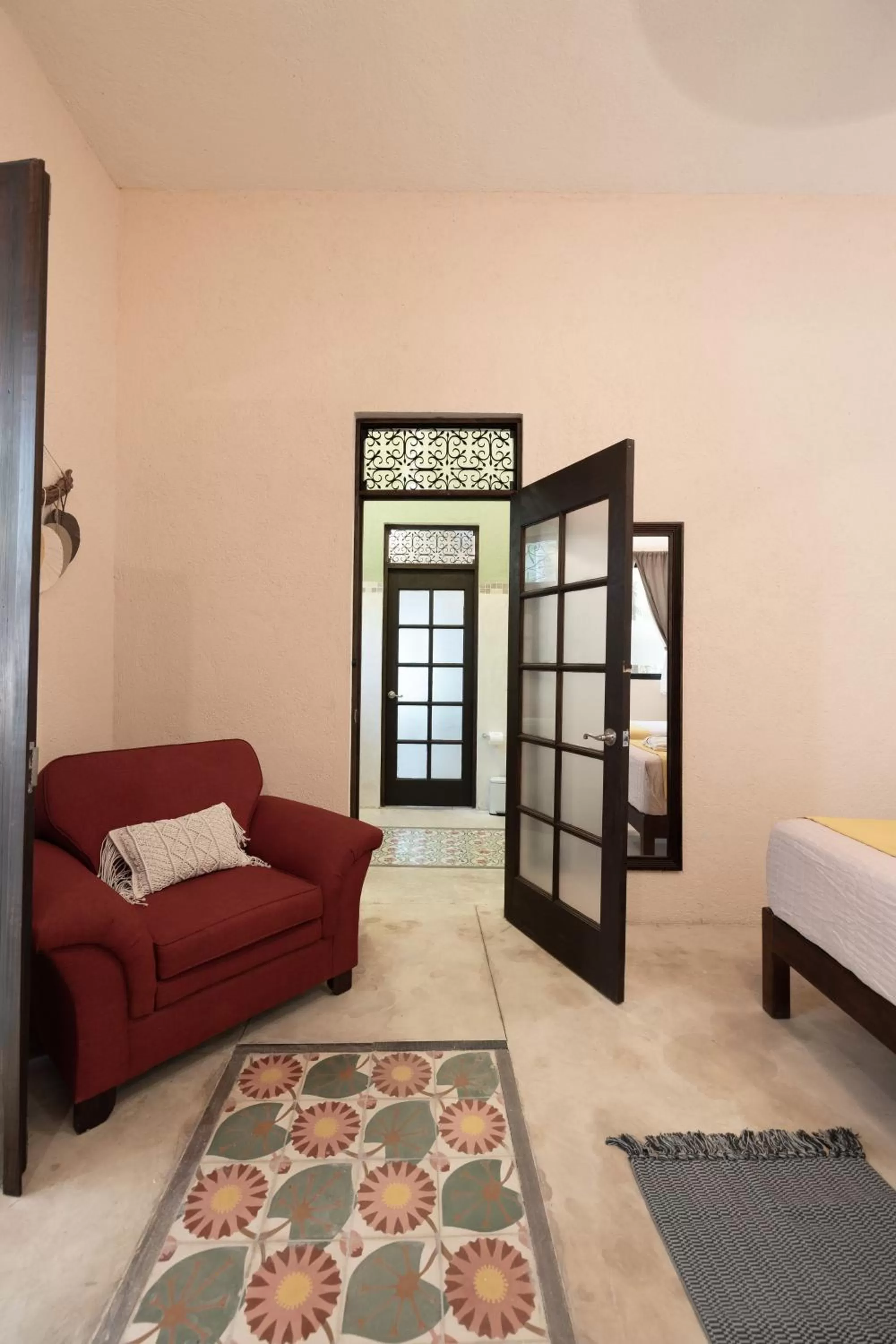 Photo of the whole room, Bed in Casa Dos Lirios Hotel Boutique