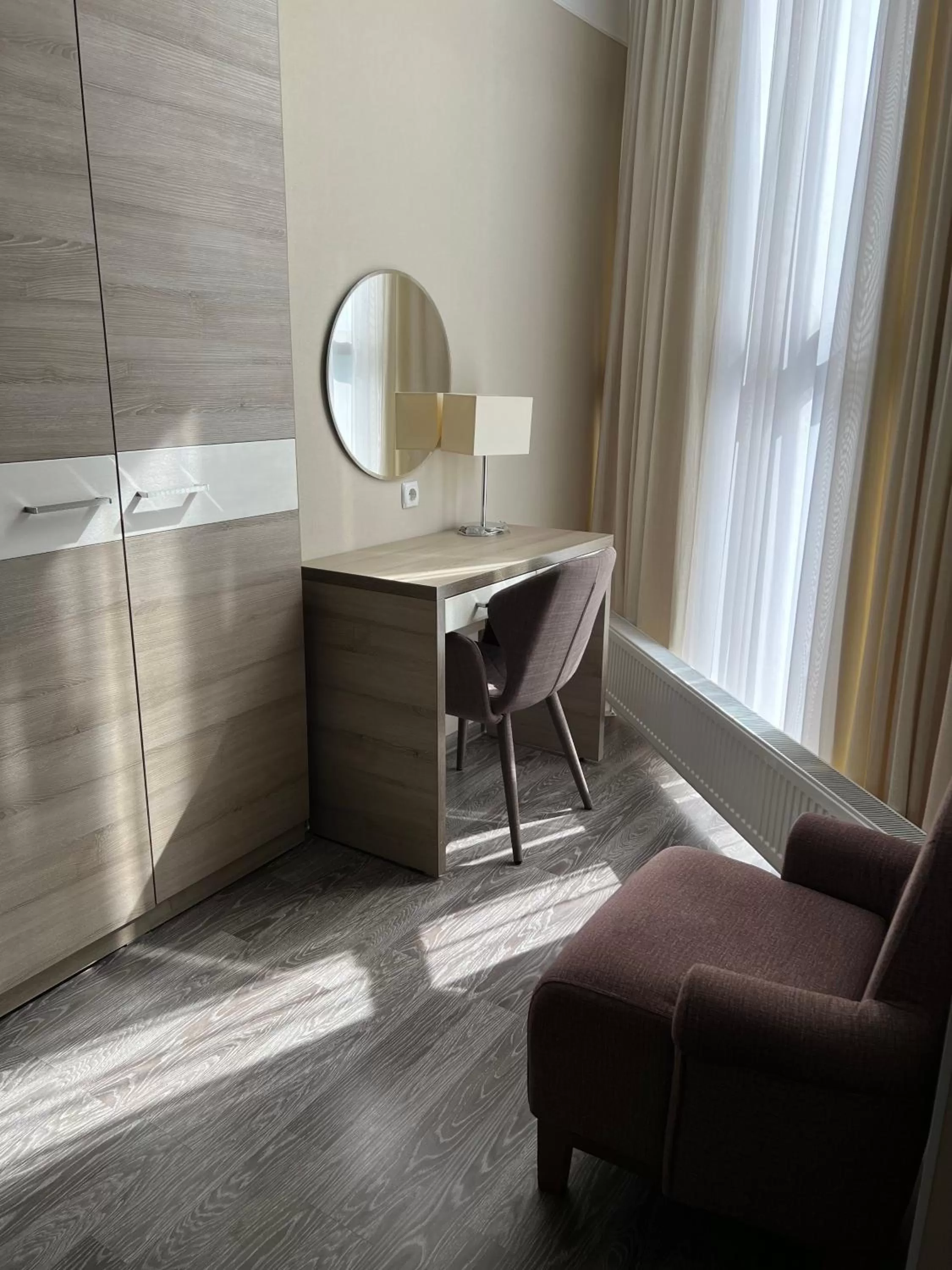 Seating Area in Elite Hotel